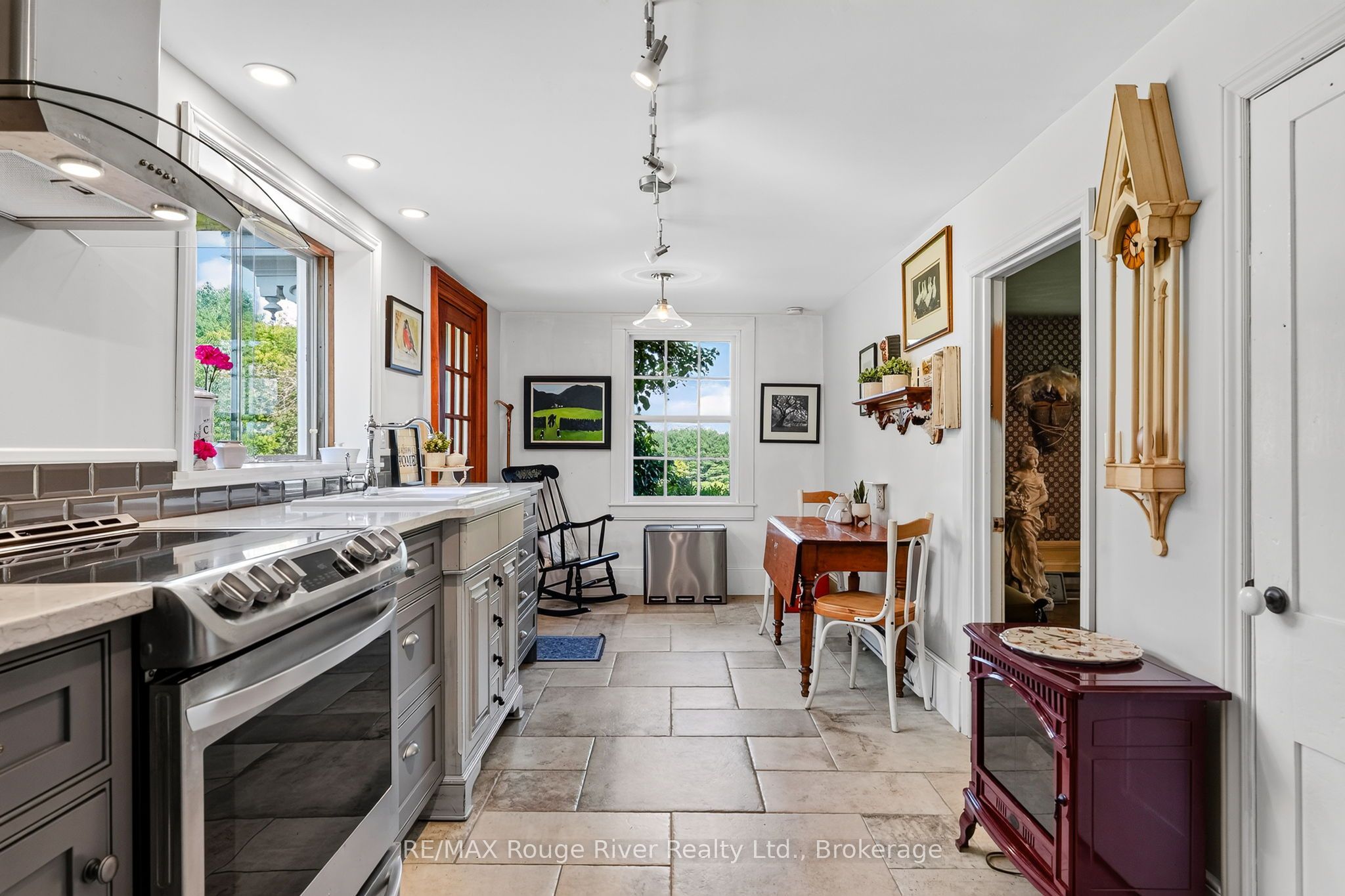 566 Penryn Road Property Photo 16