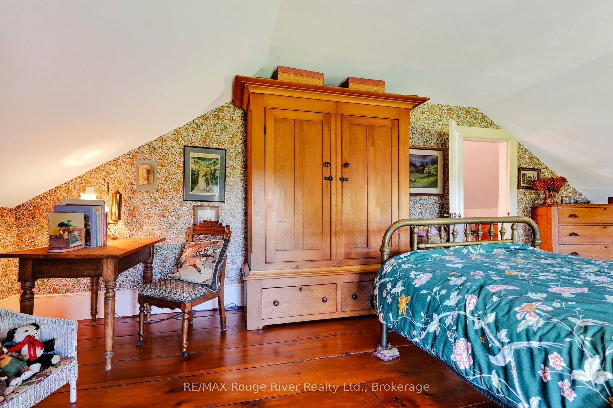 566 Penryn Road Property Photo 32