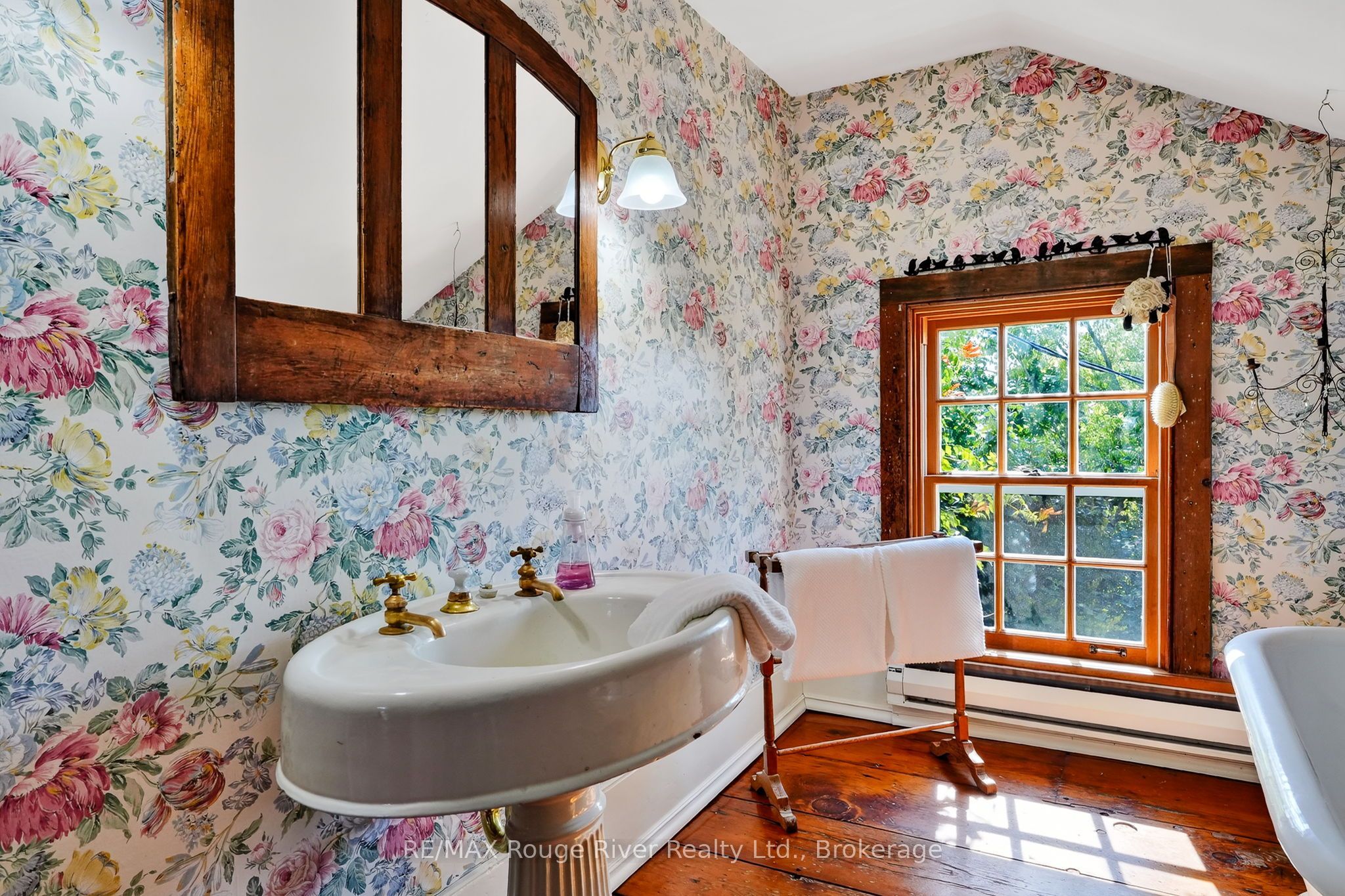 566 Penryn Road Property Photo 34