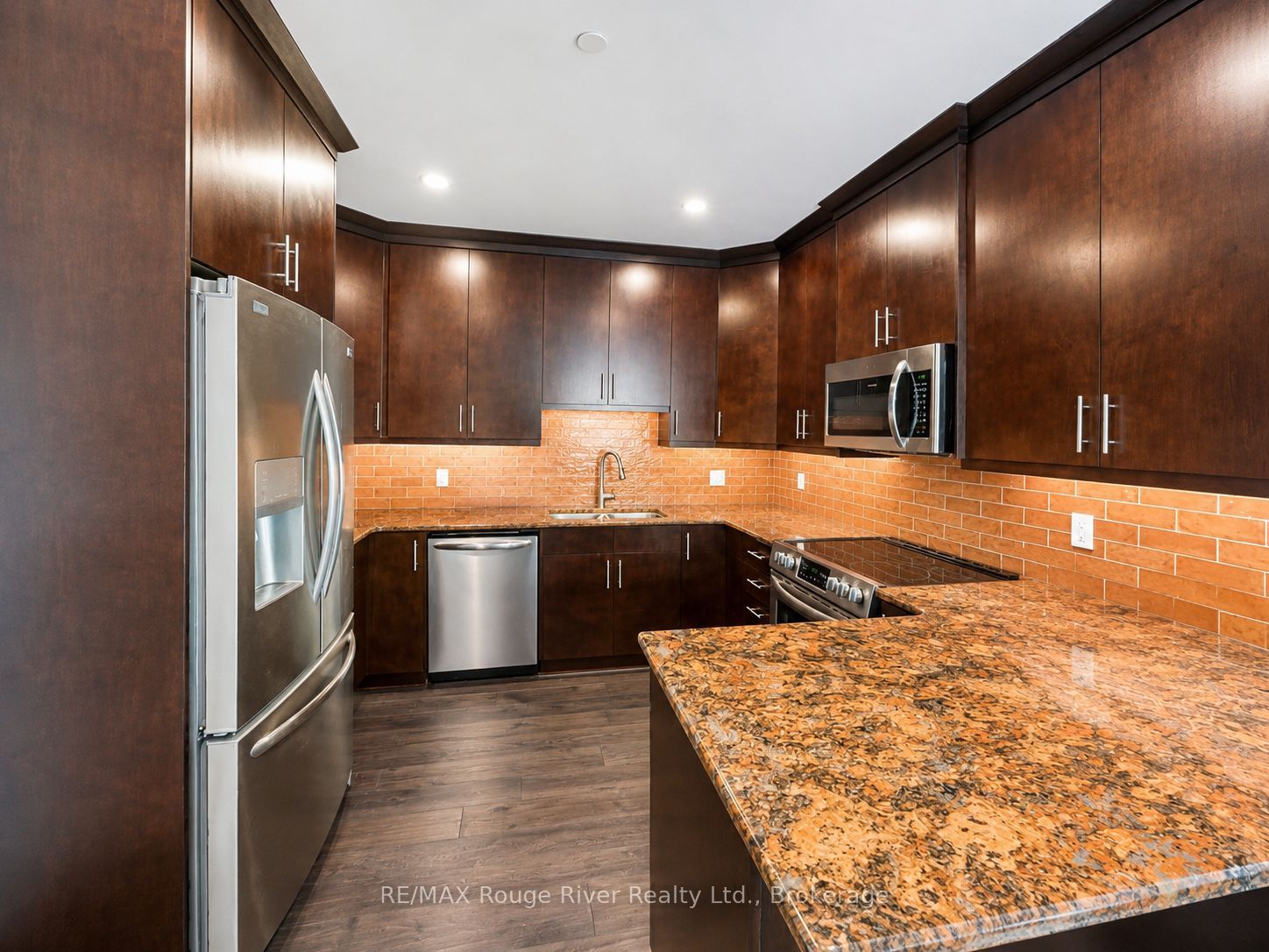 135 Orr St Street 503 Property Photo 7