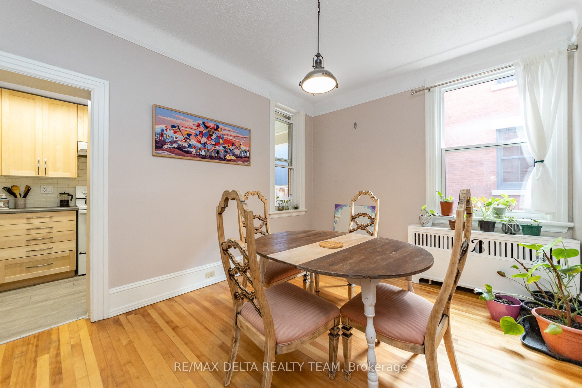 192 Stanley Avenue A Property Photo 9