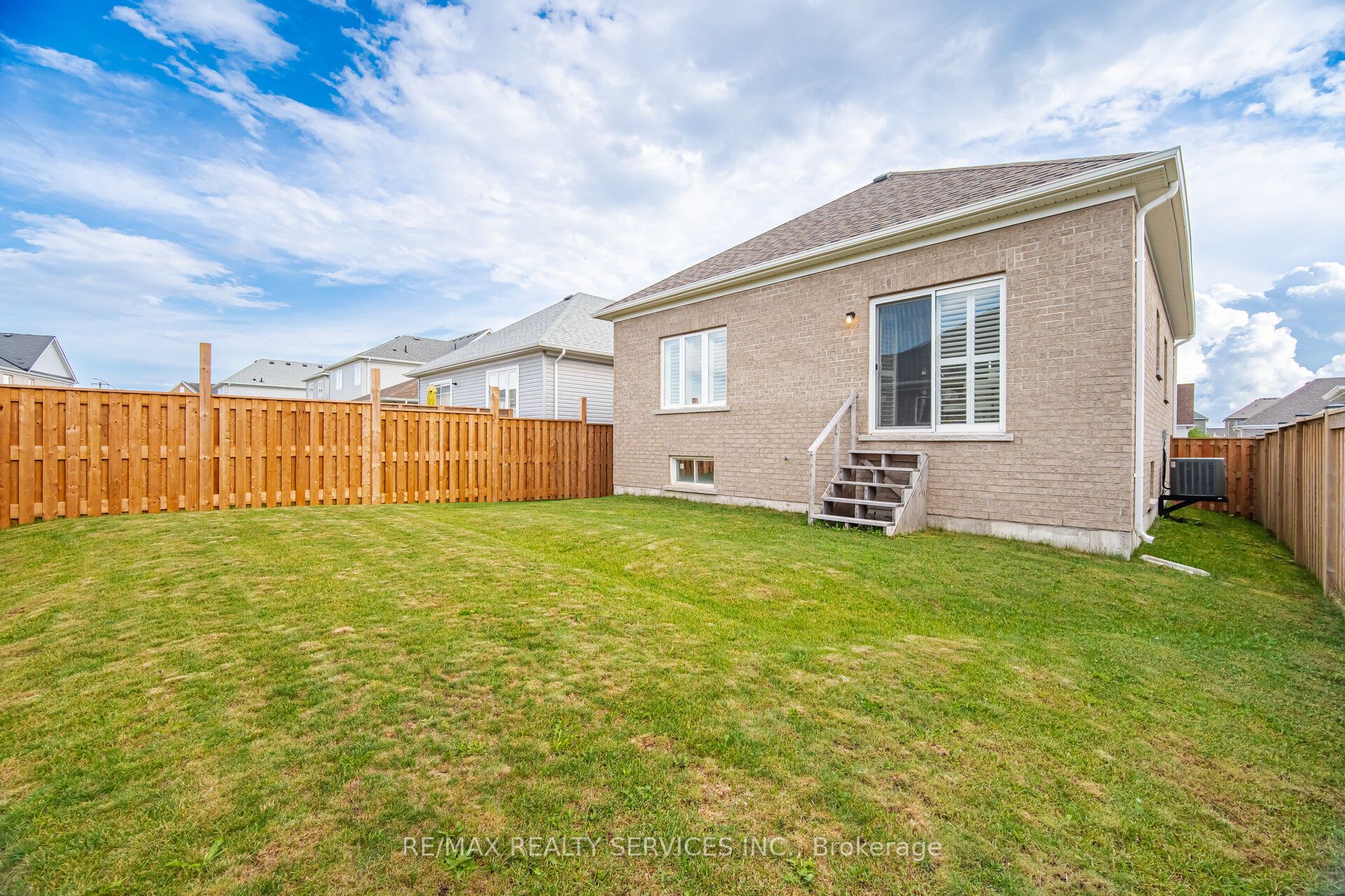 20 Todd Crescent Property Photo 22