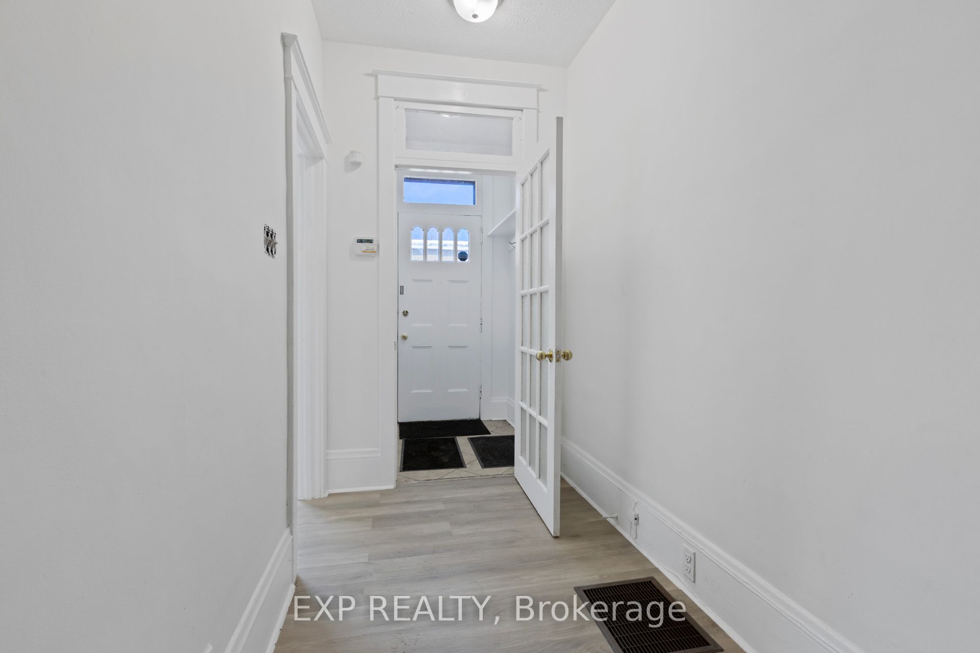 292-294 Clarence Street Property Photo 4