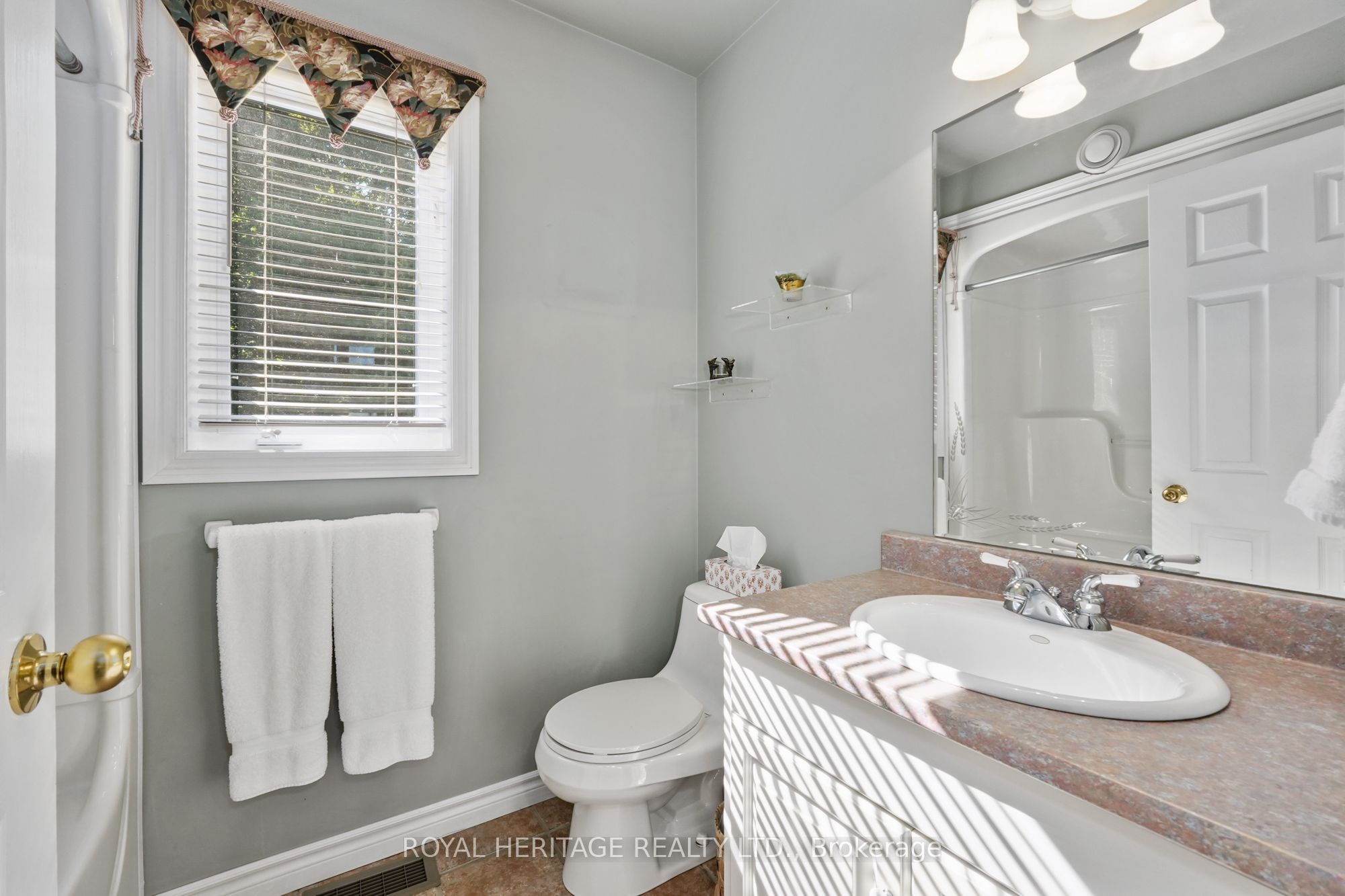 66 6-7th Line Property Photo 23