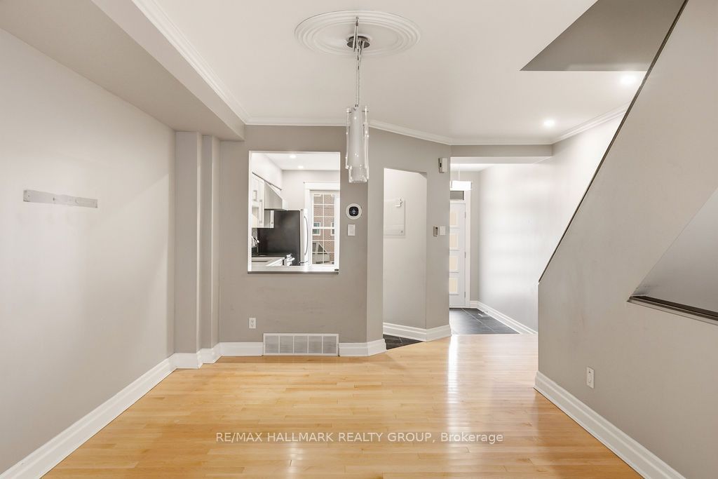 47 Rideau Terrace Property Photo 12