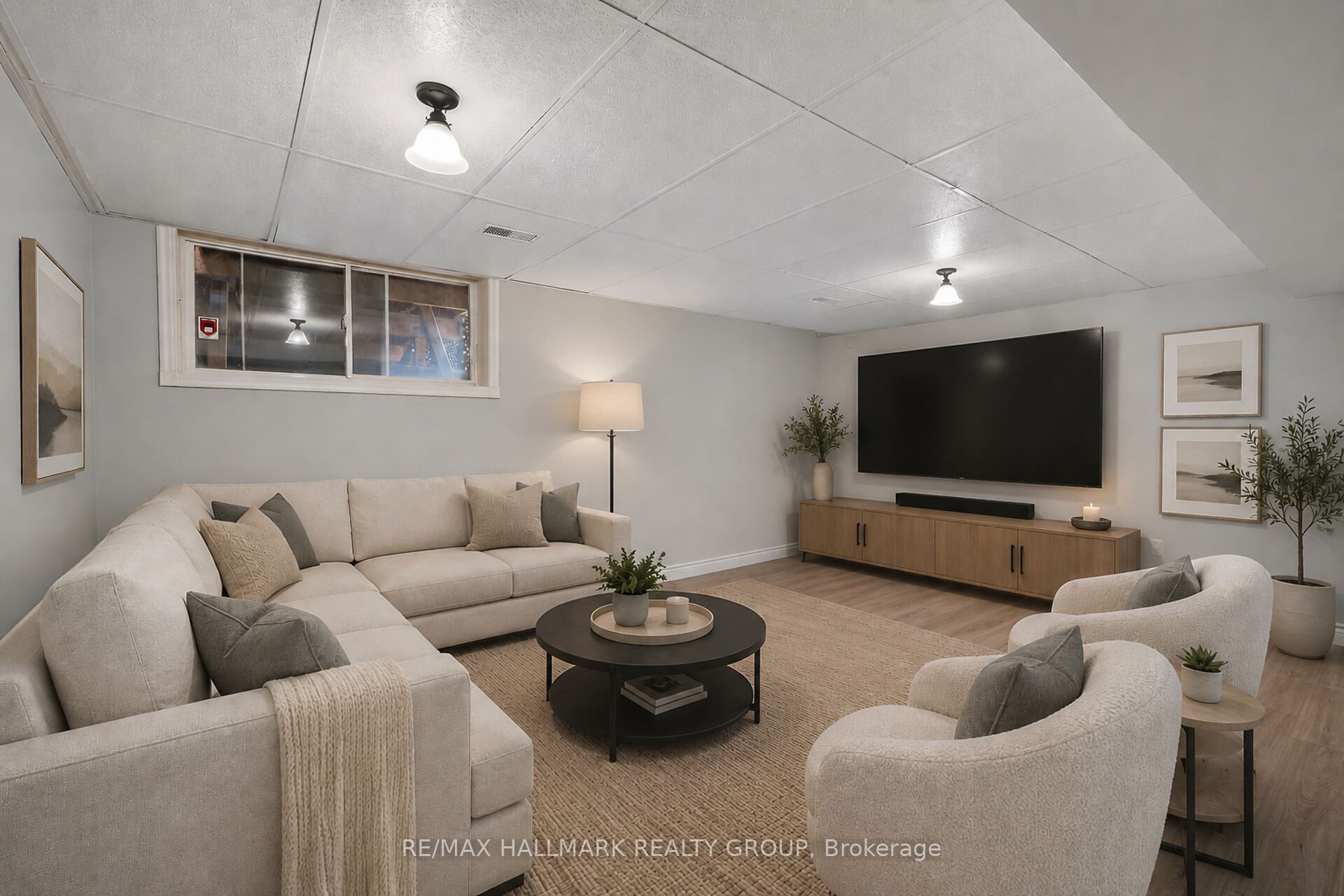 24 Gray Crescent Property Photo 29