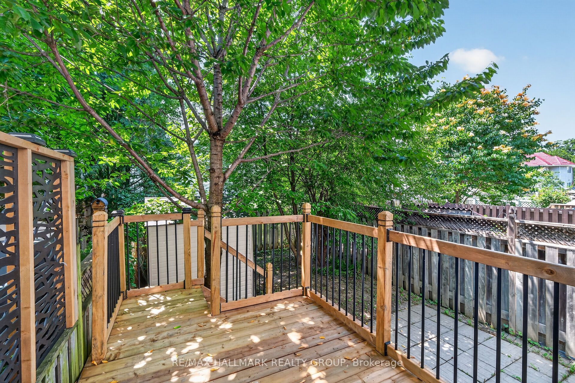 24 Gray Crescent Property Photo 32
