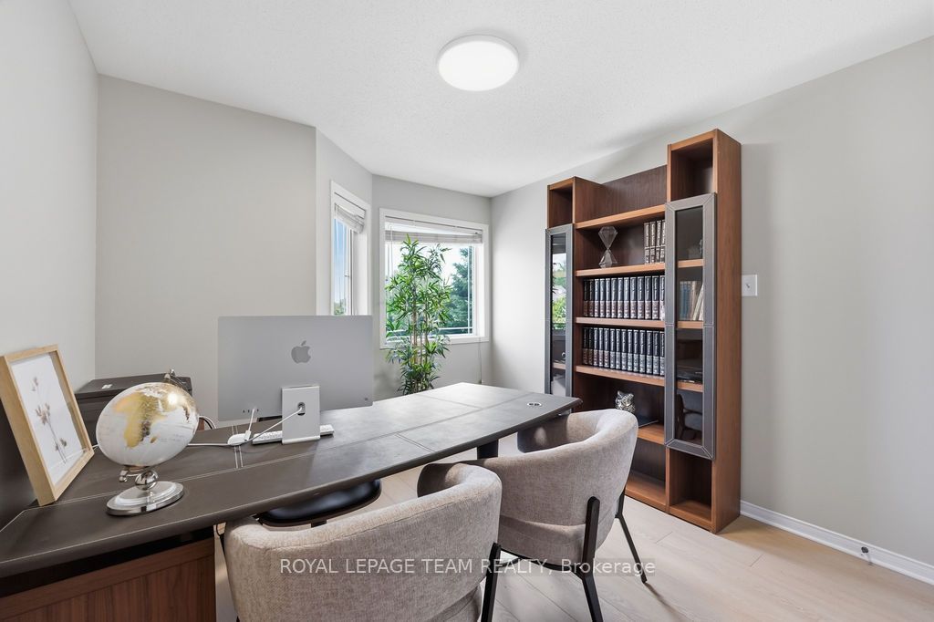 195 Harbour View Street Property Photo 31