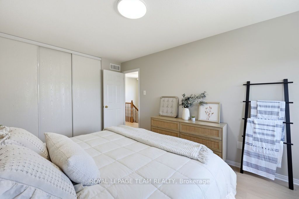 195 Harbour View Street Property Photo 32