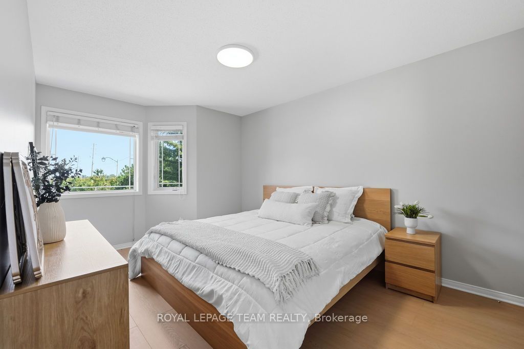 195 Harbour View Street Property Photo 36