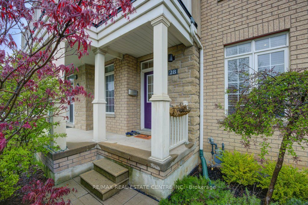 28 Glendarling Crescent Property Photo 3