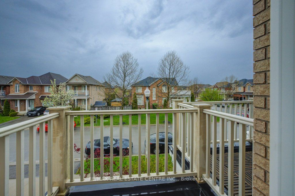 28 Glendarling Crescent Property Photo 20