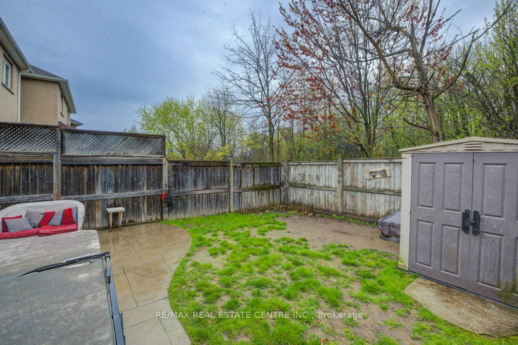 28 Glendarling Crescent Property Photo 27