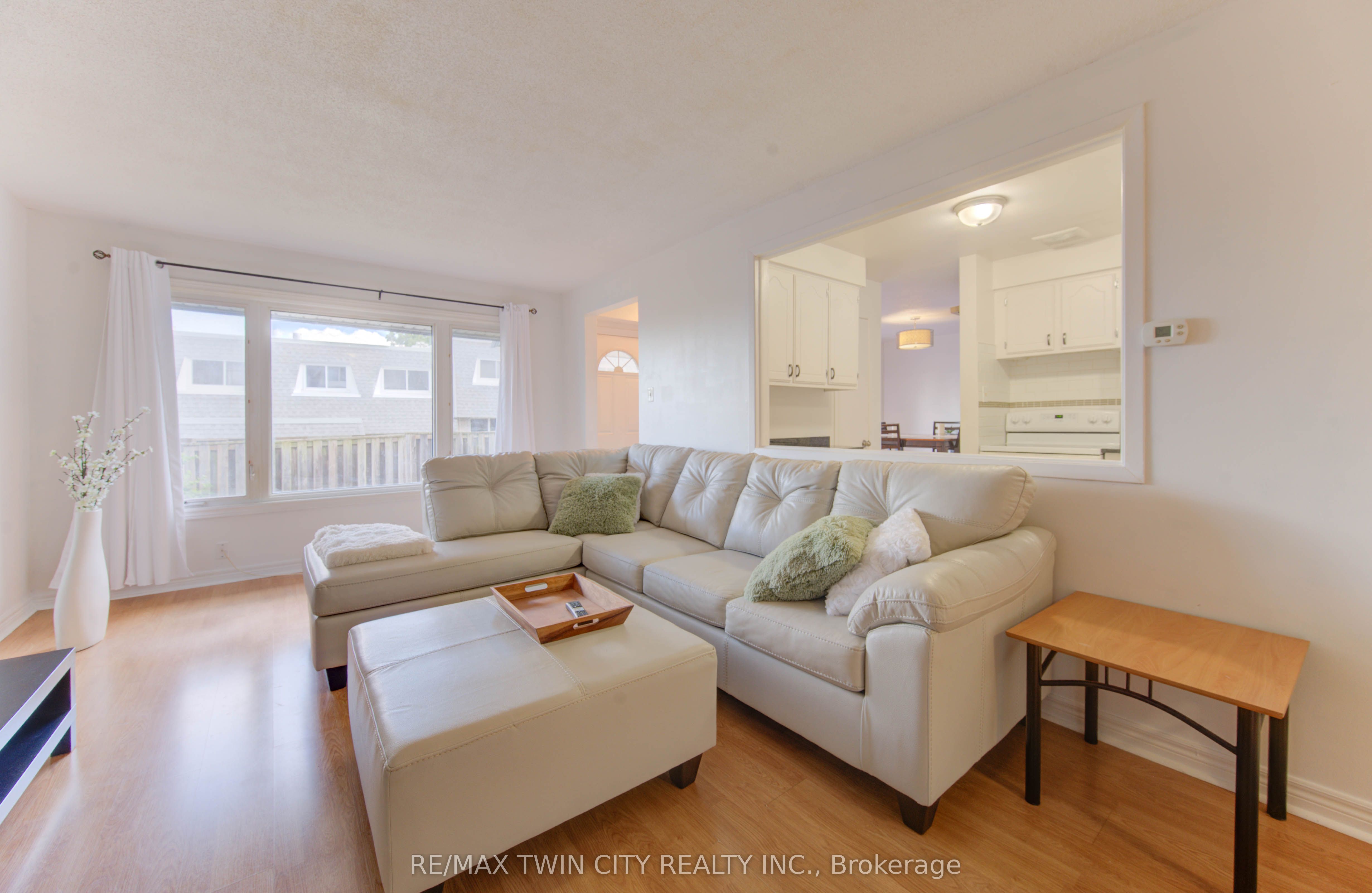 14 Williamsburg Road 47 Property Photo 10