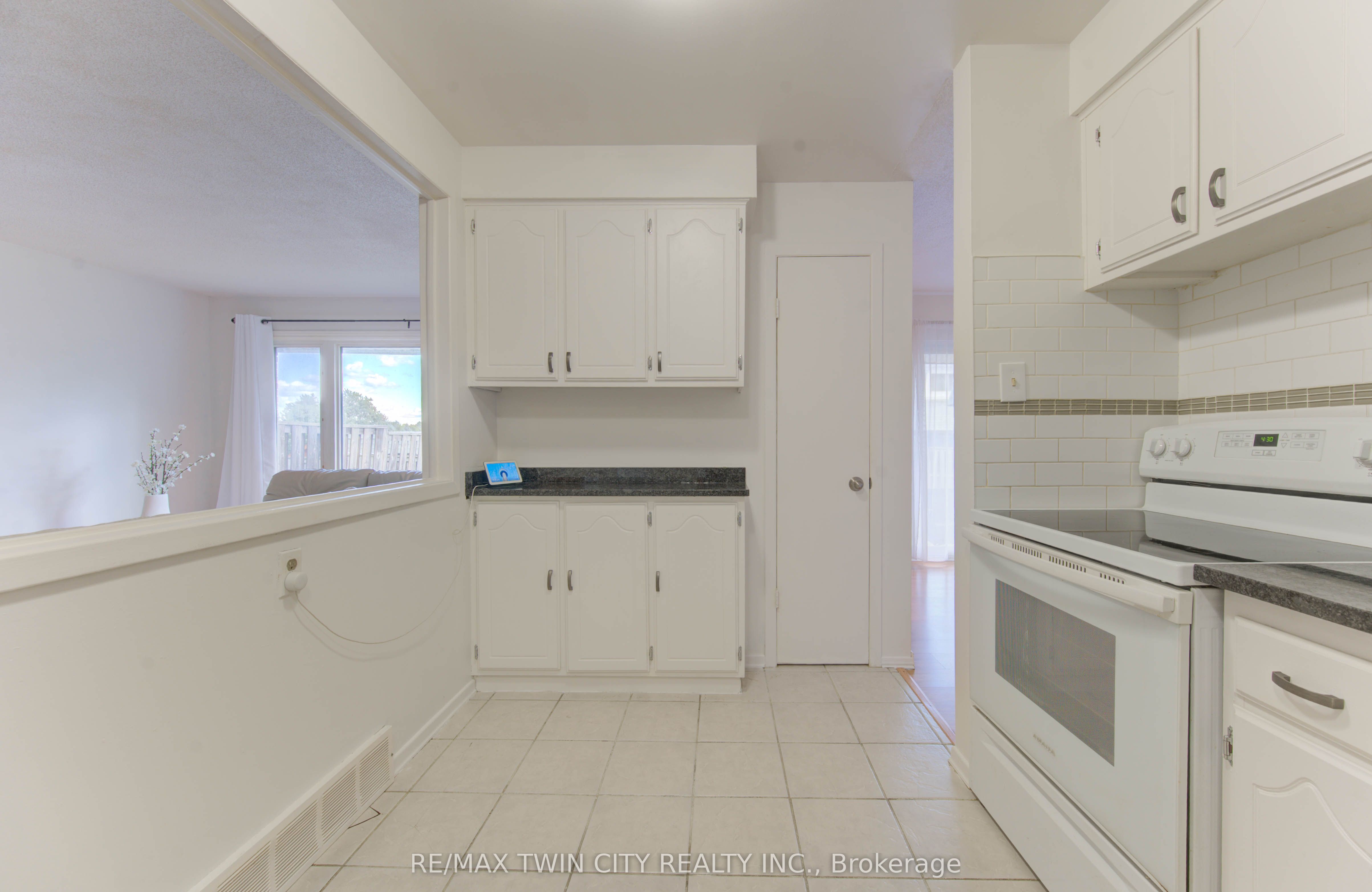 14 Williamsburg Road 47 Property Photo 14