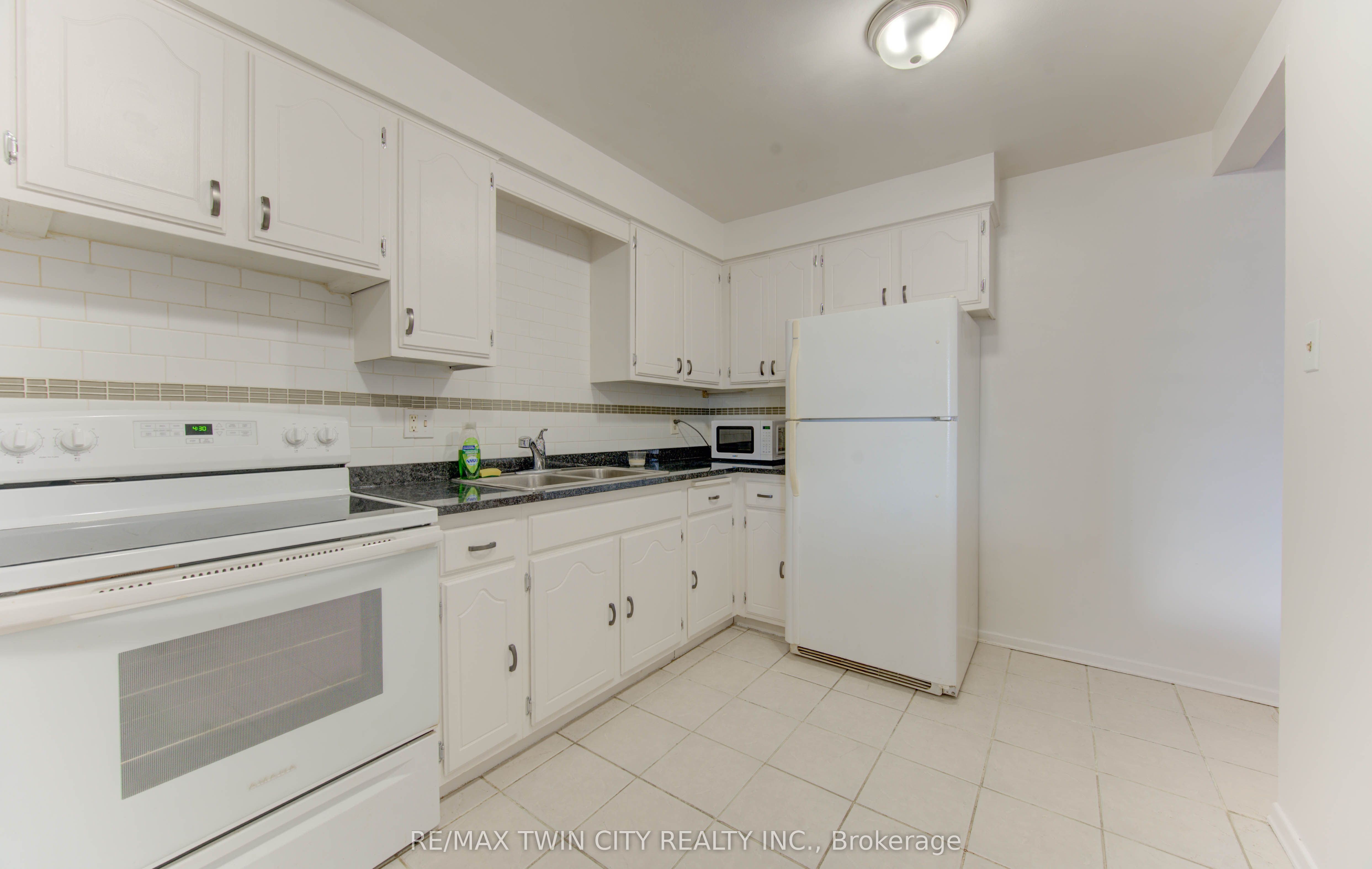 14 Williamsburg Road 47 Property Photo 15