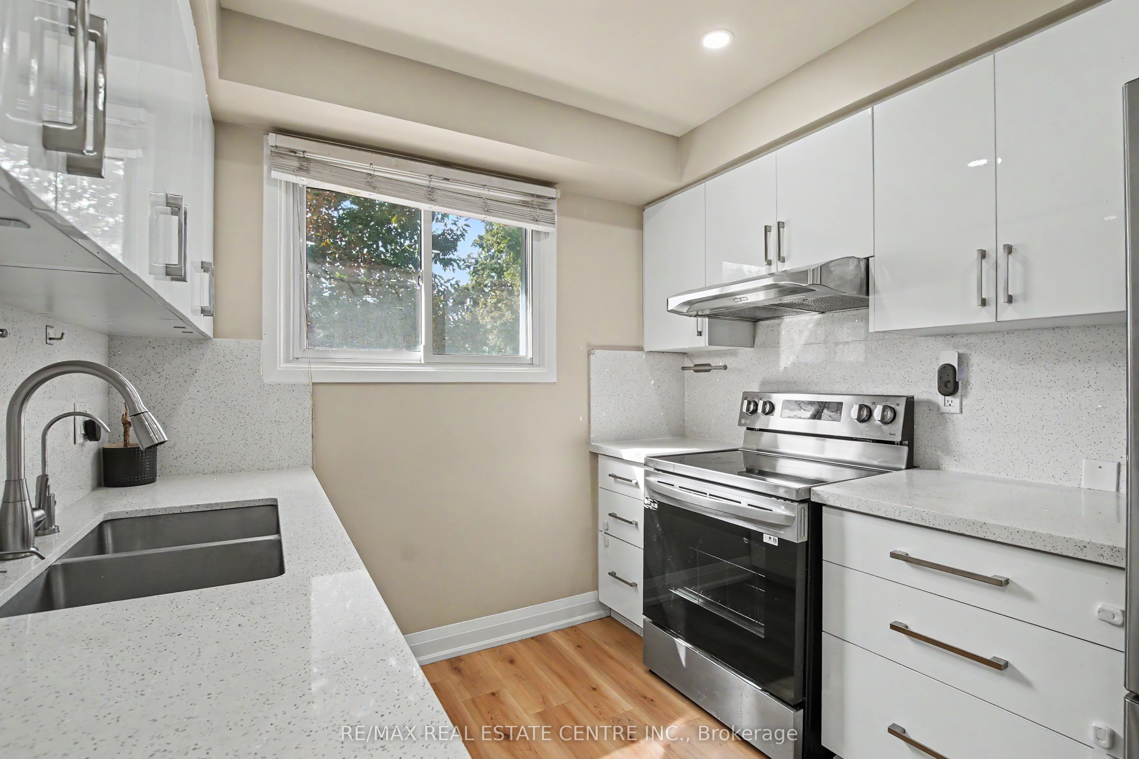 4 Seaforth Court Property Photo 8