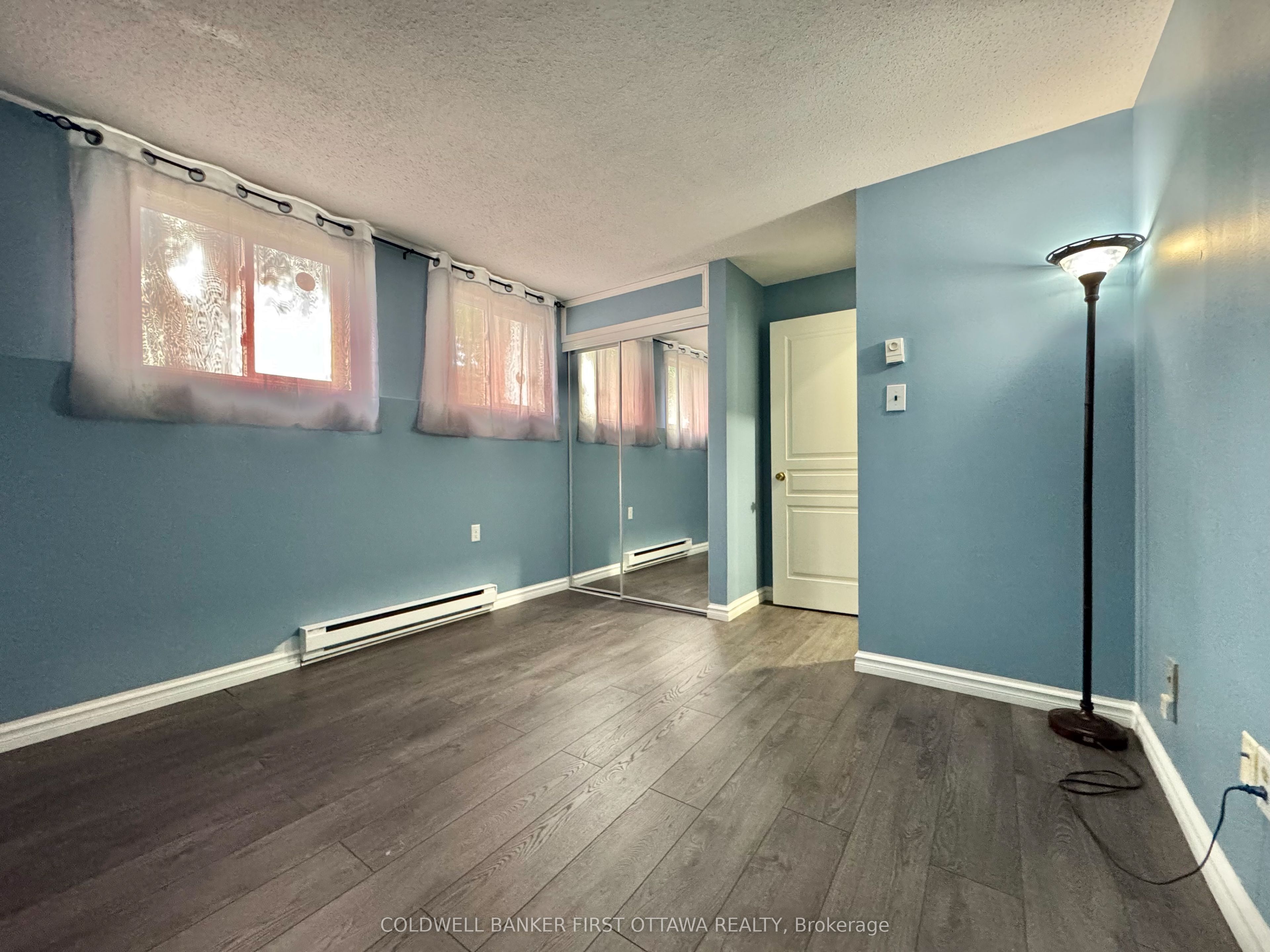 19c Sonnet Crescent Property Photo 6
