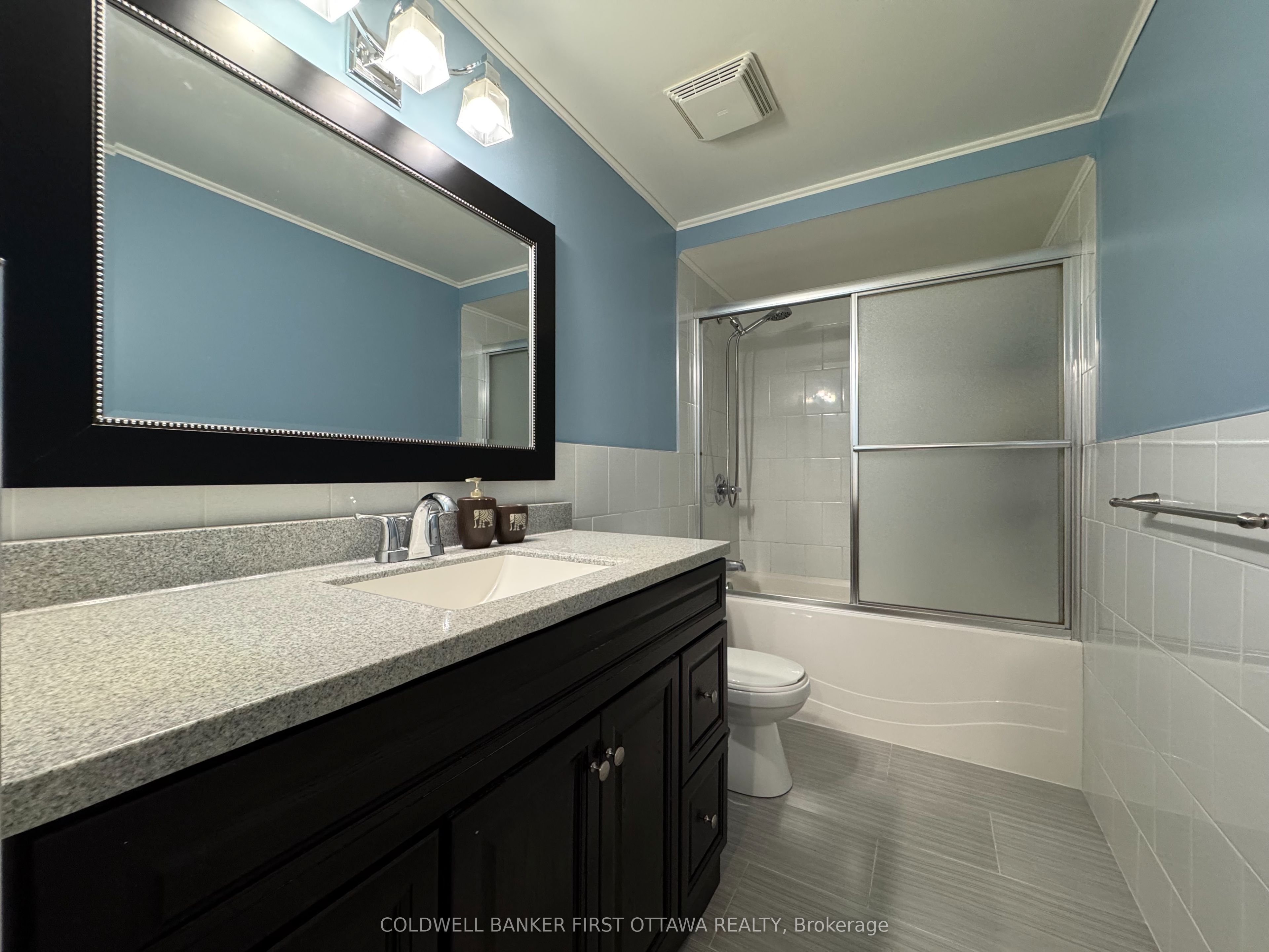 19c Sonnet Crescent Property Photo 9
