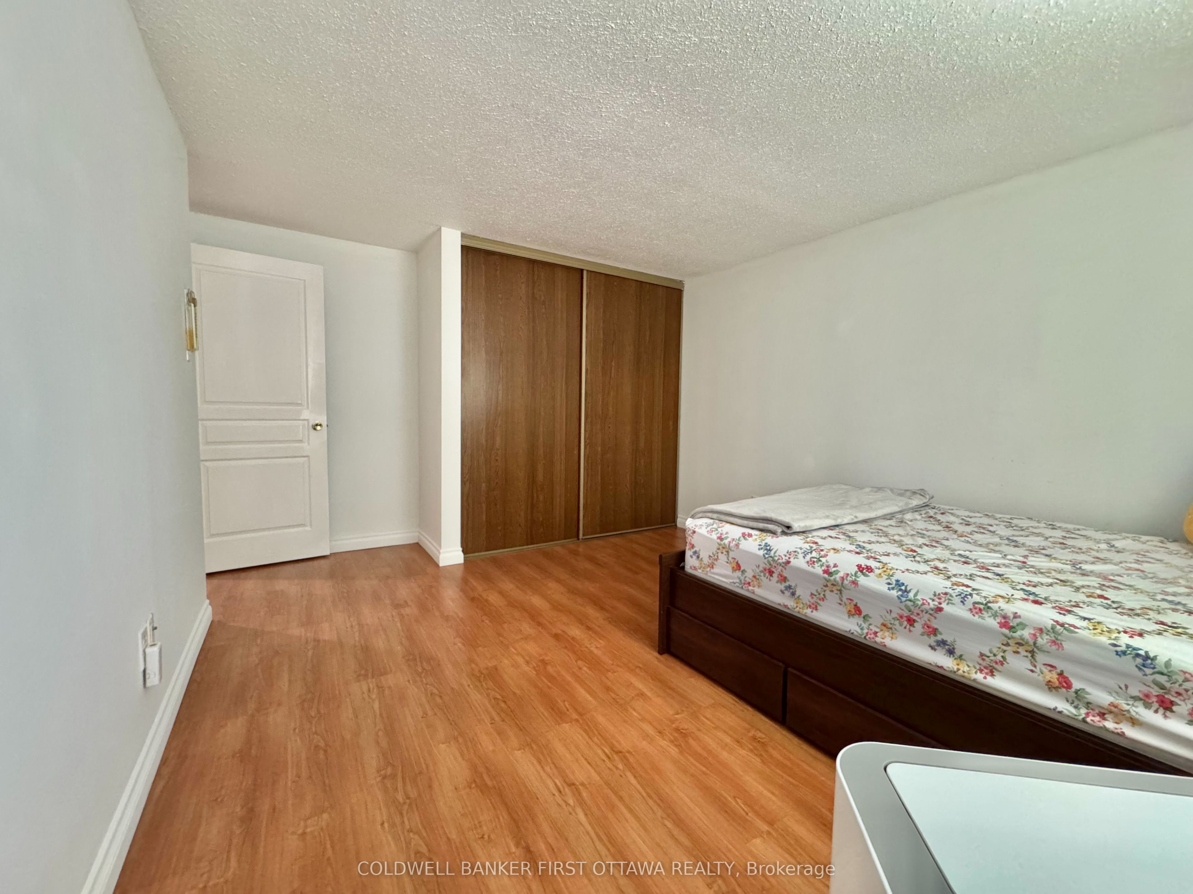 19c Sonnet Crescent Property Photo 11