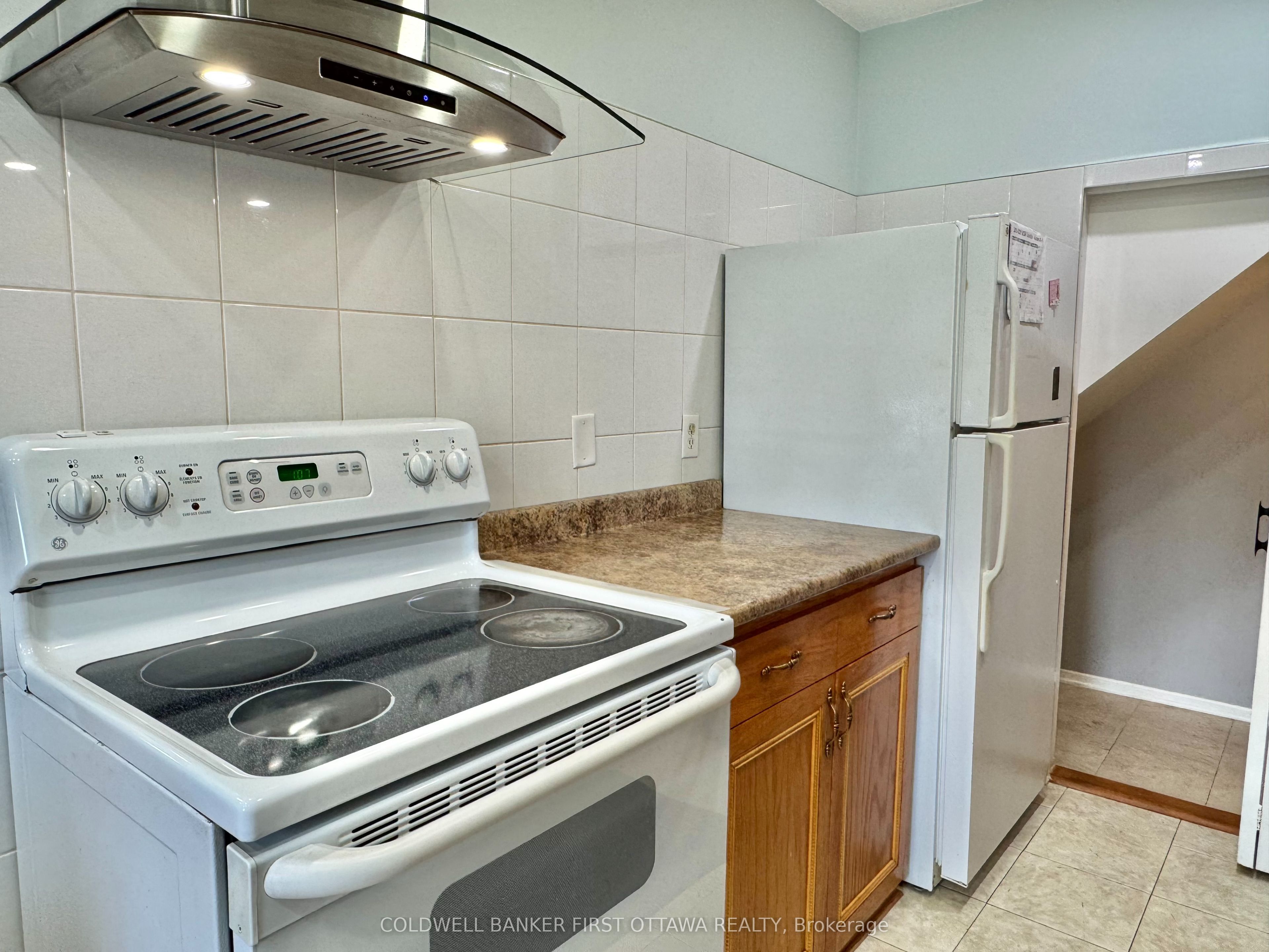 19c Sonnet Crescent Property Photo 21