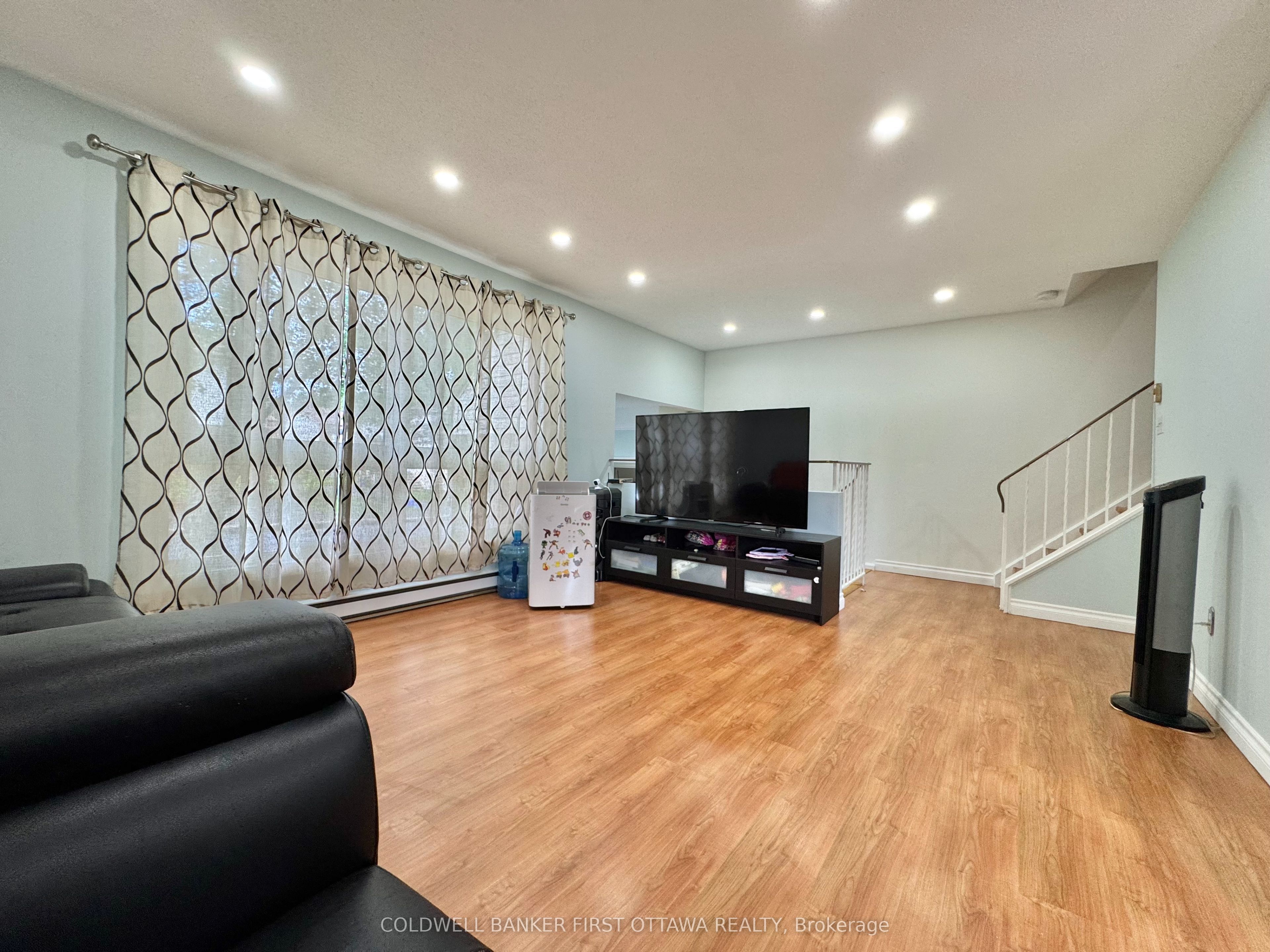 19c Sonnet Crescent Property Photo 24