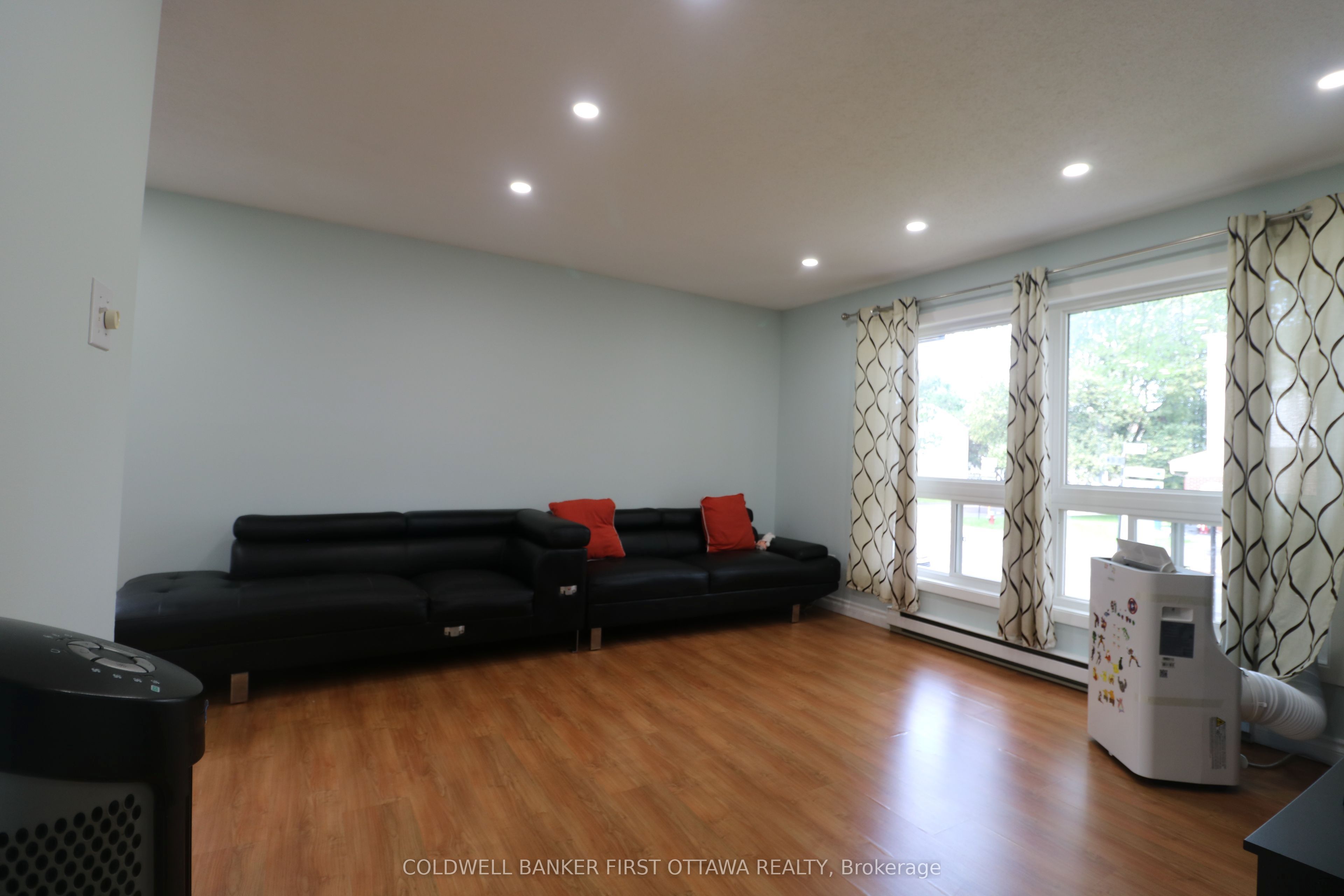 19c Sonnet Crescent Property Photo 26