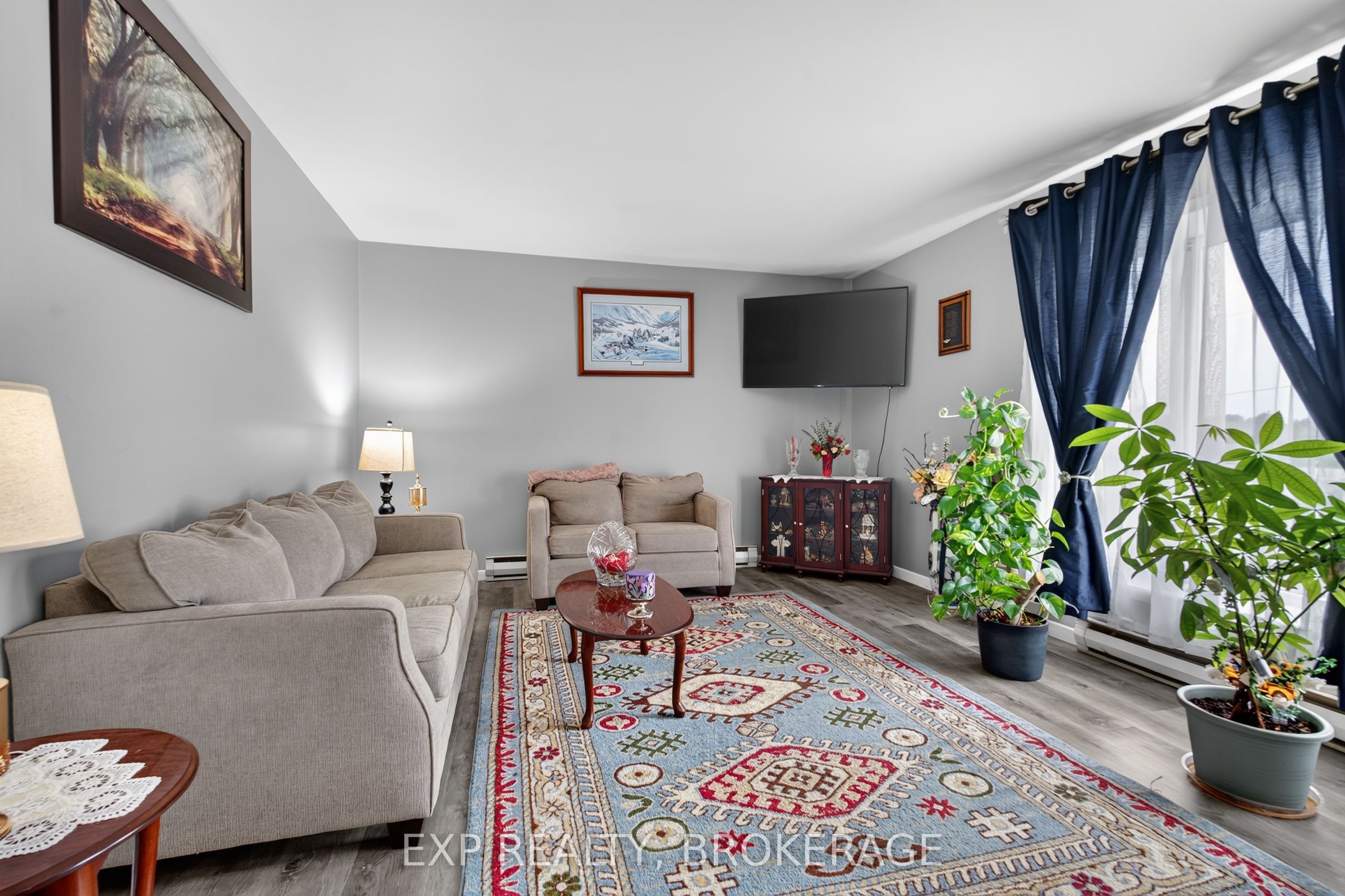 6583 Highway 15 Property Photo 7