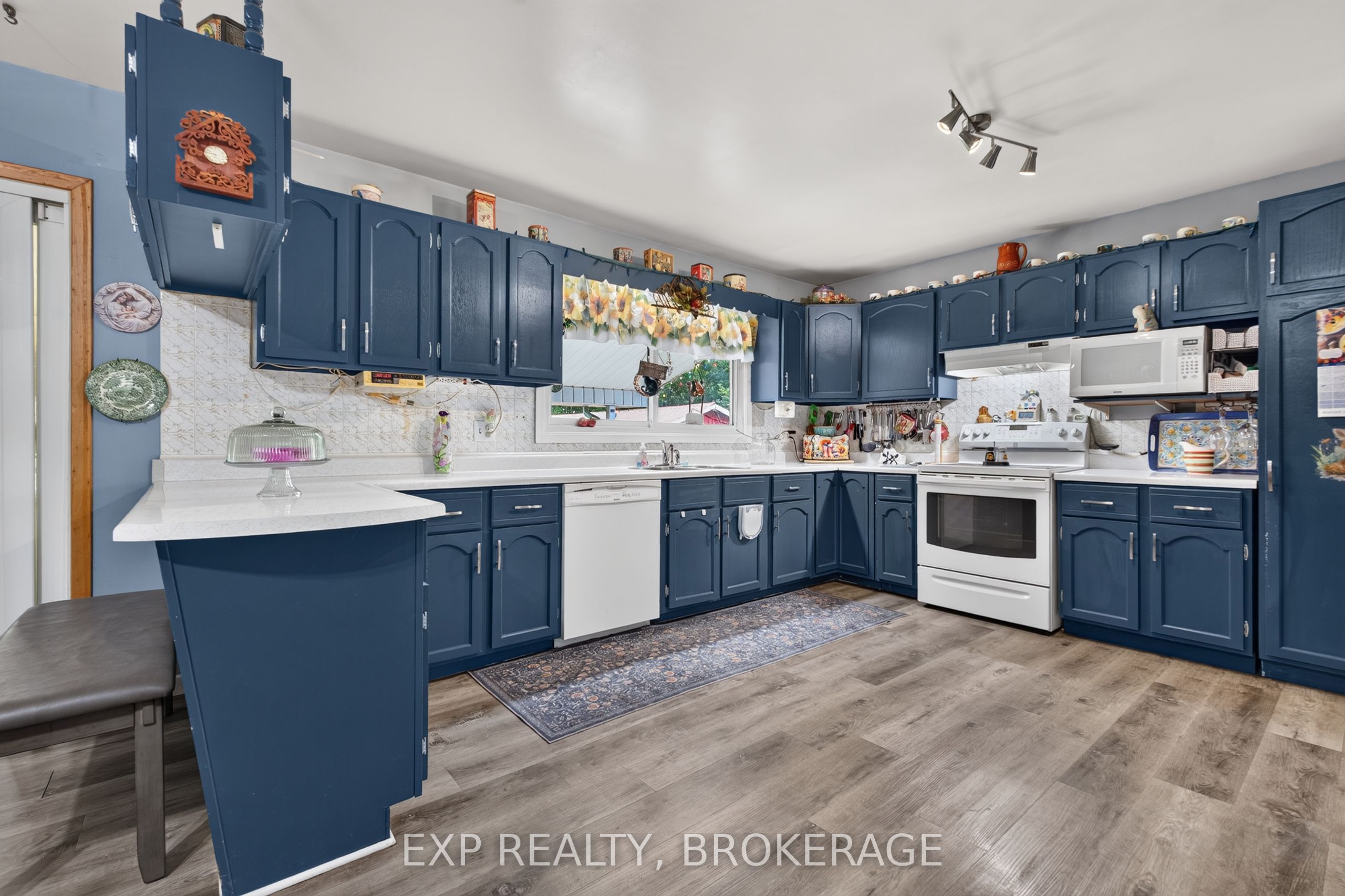 6583 Highway 15 Property Photo 14