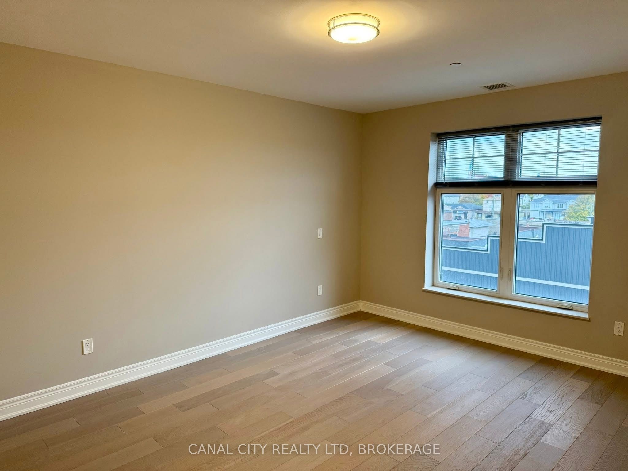 10 Albert Street E 304 Property Photo 10