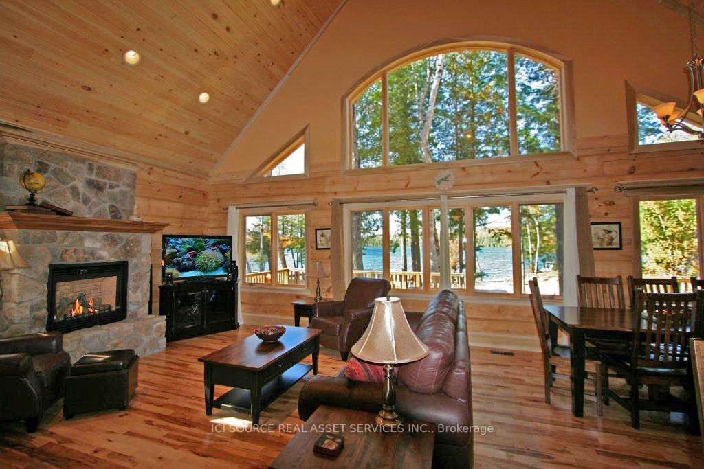 1016 Twin Pine Lane Property Photo 3
