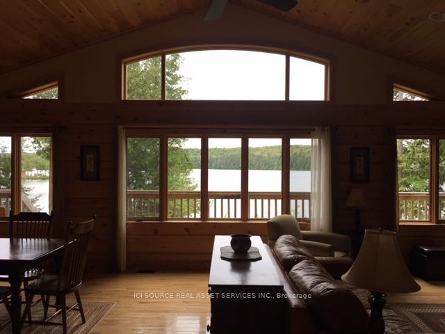 1016 Twin Pine Lane Property Photo 9