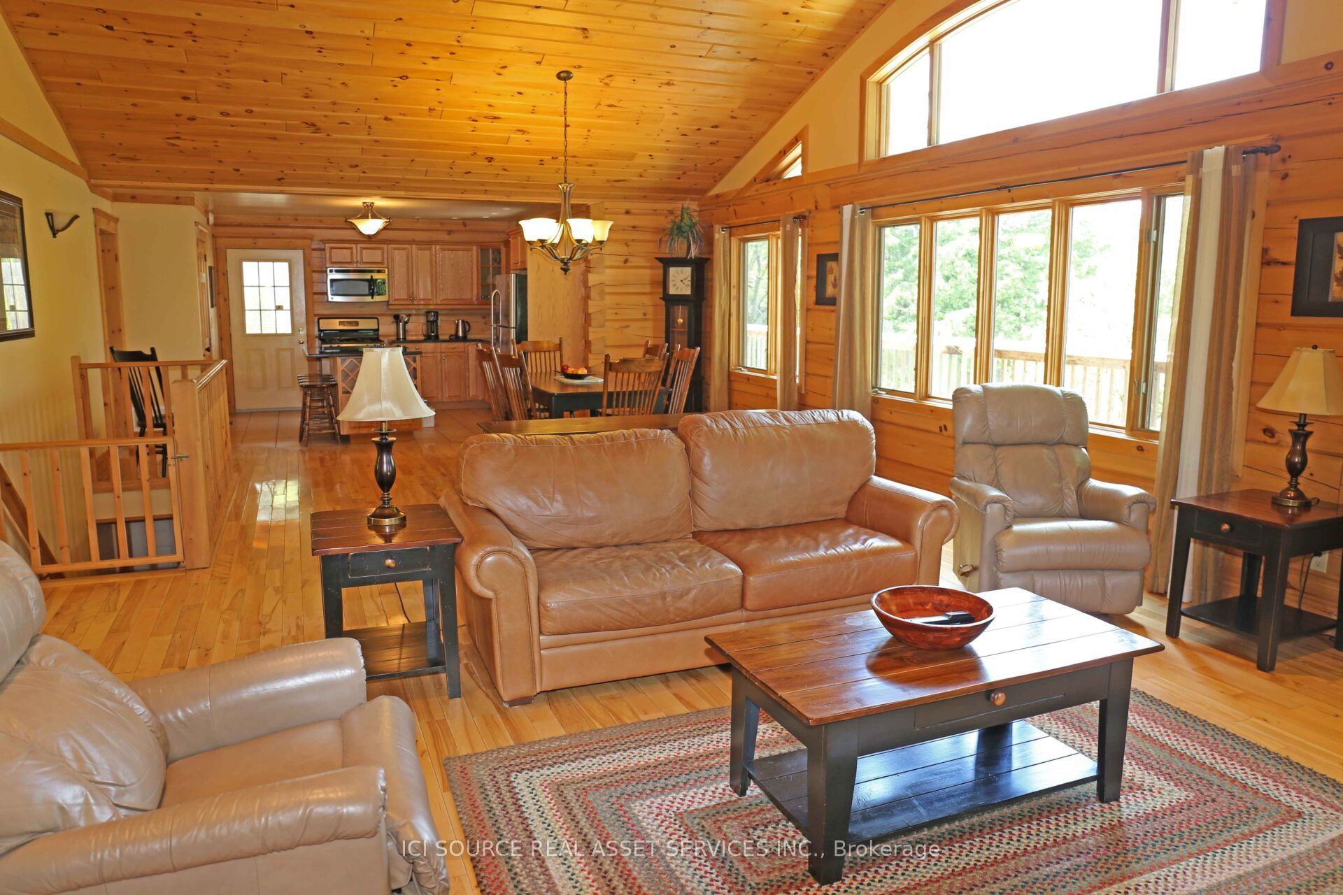 1016 Twin Pine Lane Property Photo 11