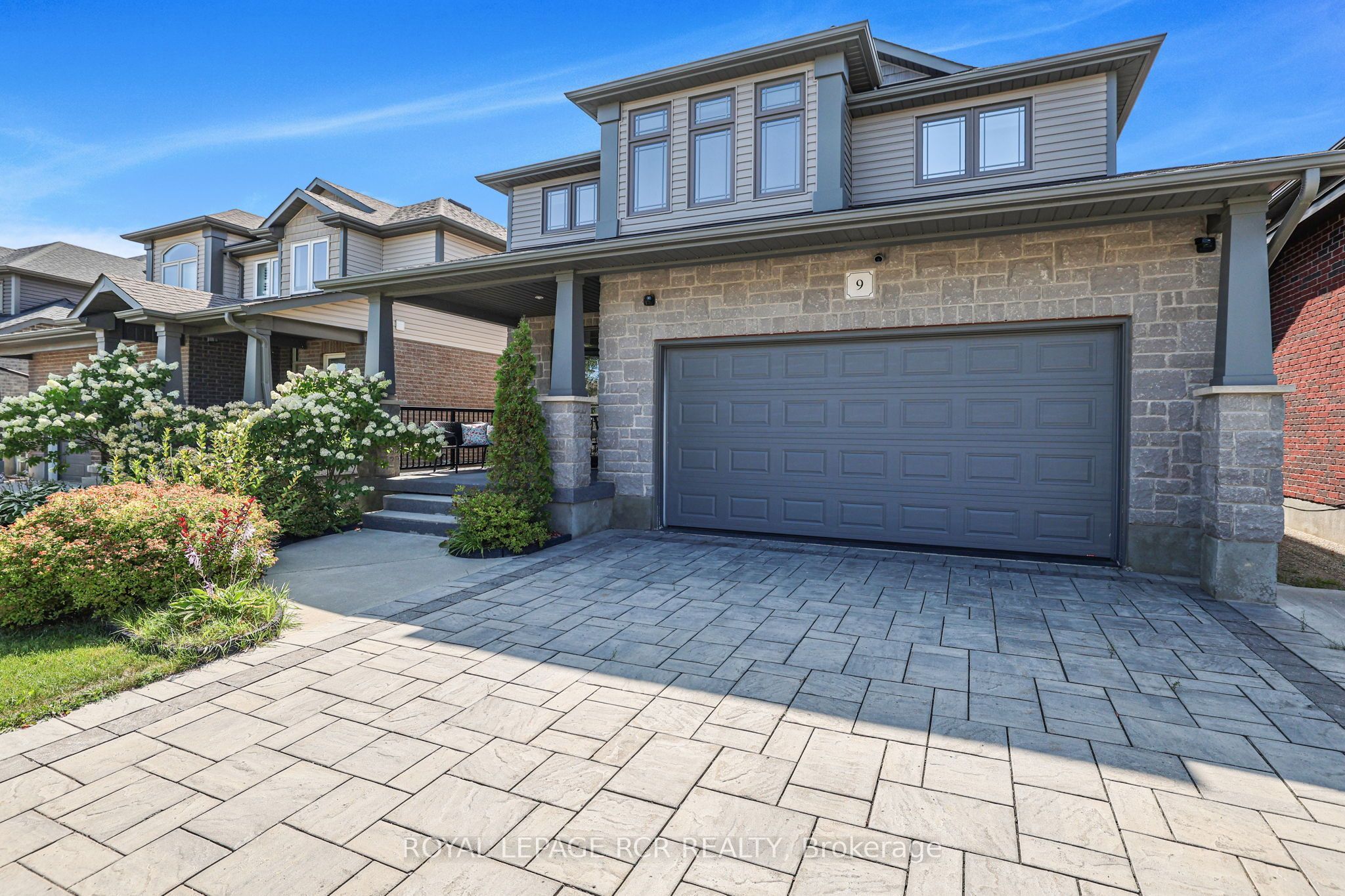 9 Mcintyre Lane Property Photo 1
