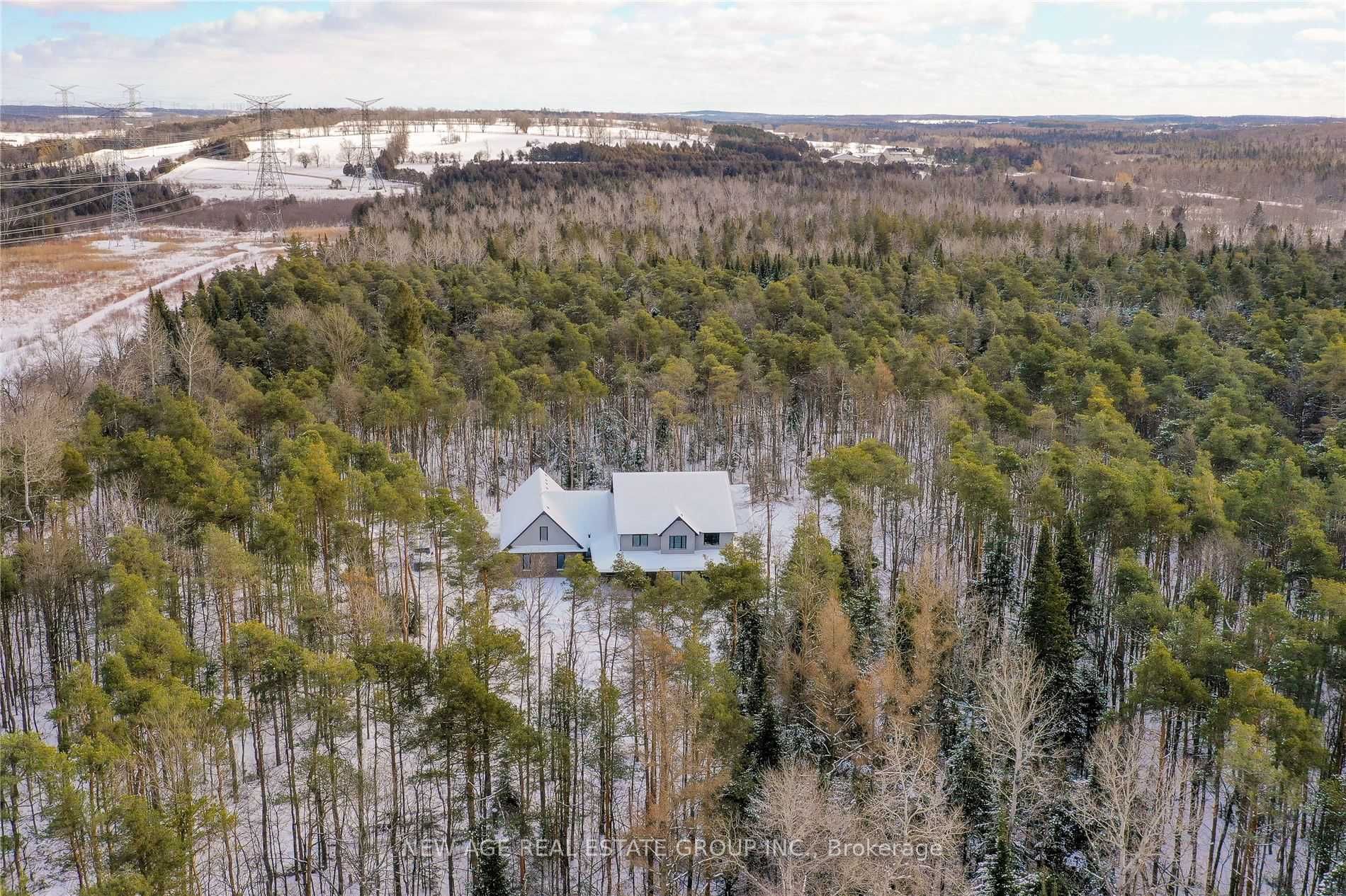 9031 Sideroad 17 Property Photo 6