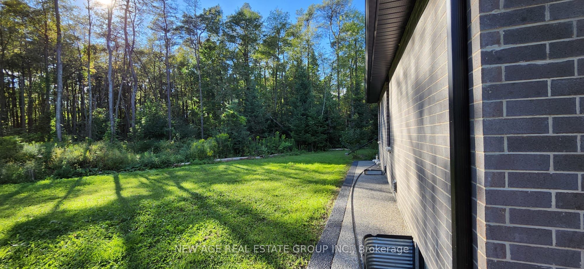 9031 Sideroad 17 Property Photo 11