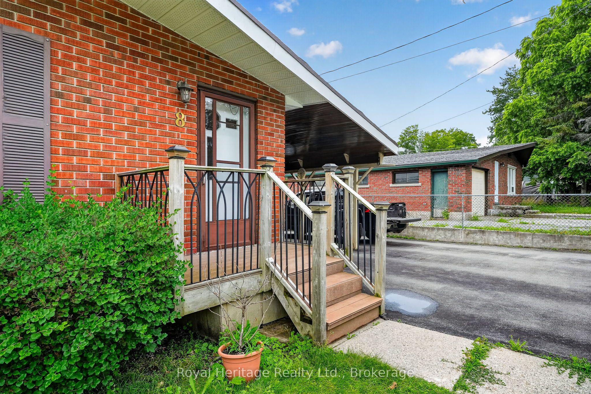 8 Simmons Street Property Photo 6
