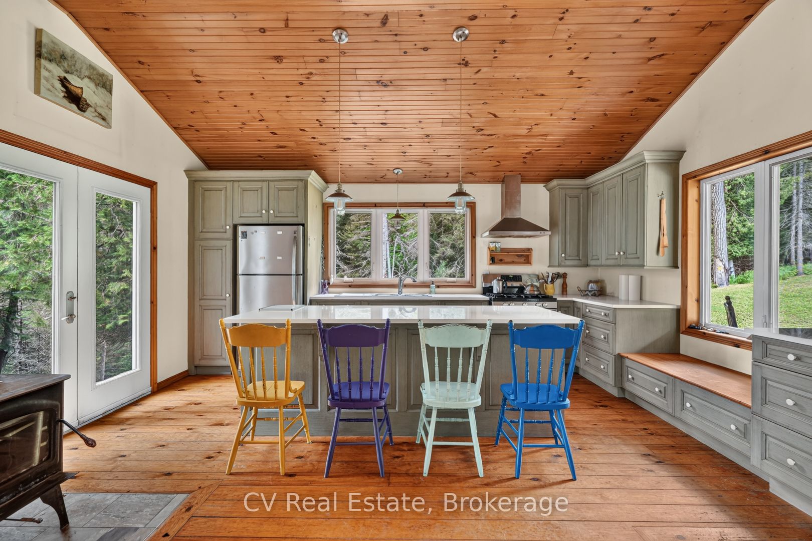 625 Chetwynd Road Property Photo 15