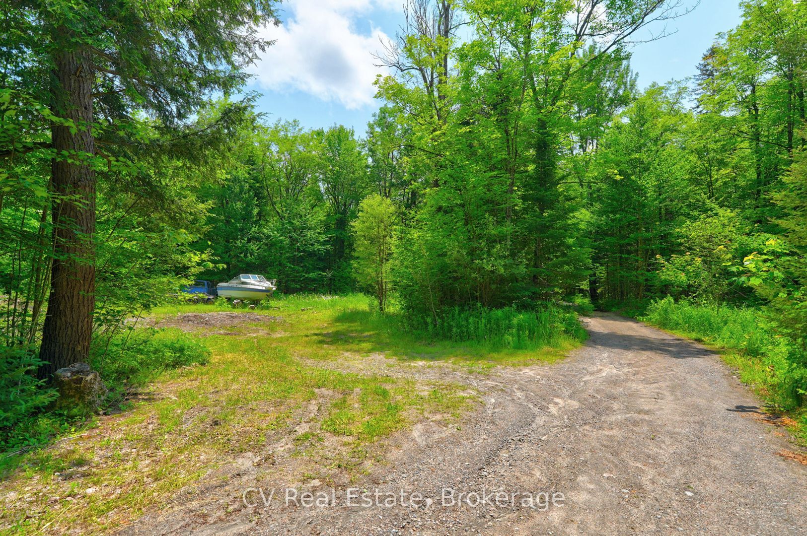 625 Chetwynd Road Property Photo 47
