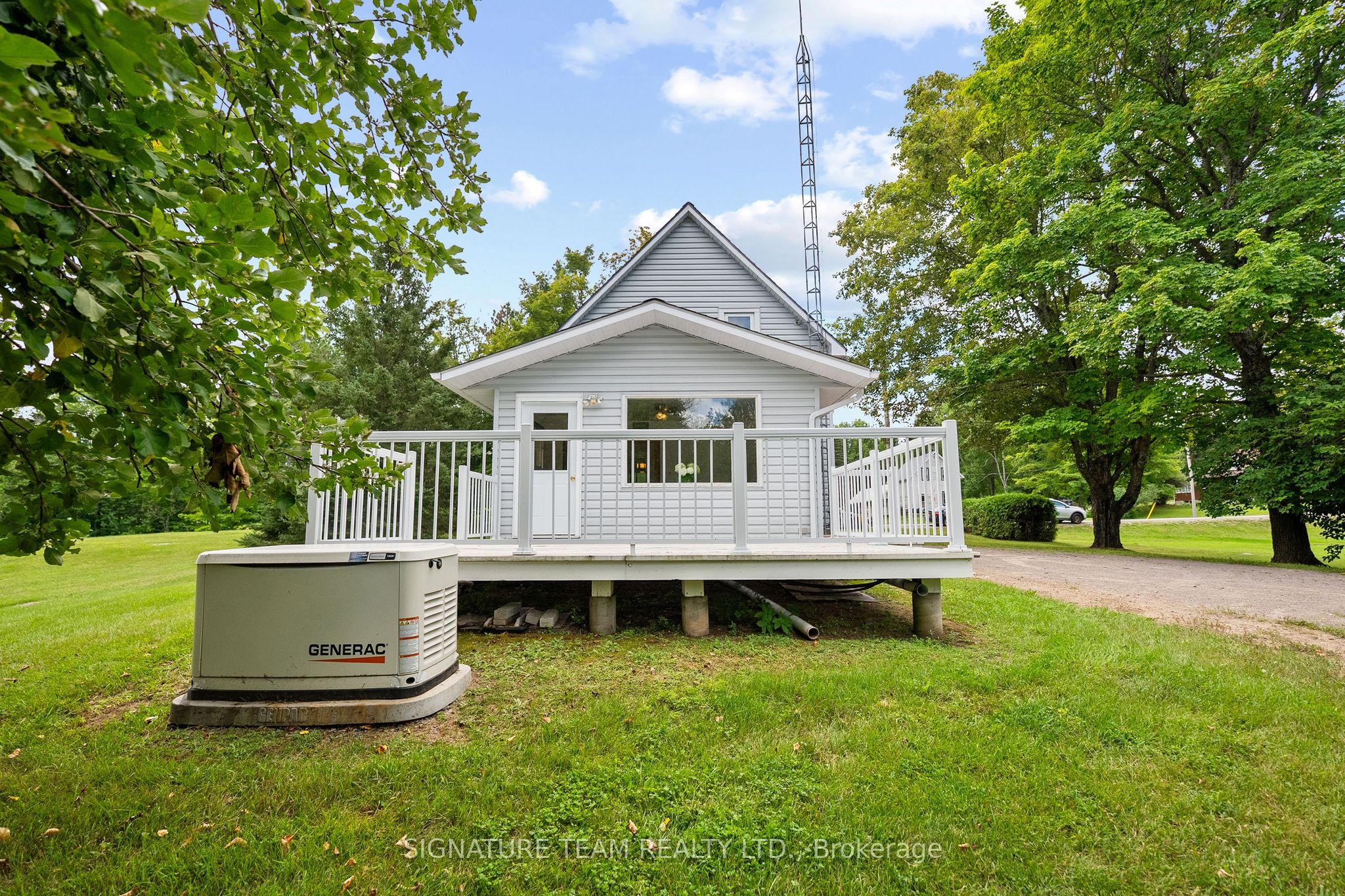 1208 Augsburg Road N Property Photo 7