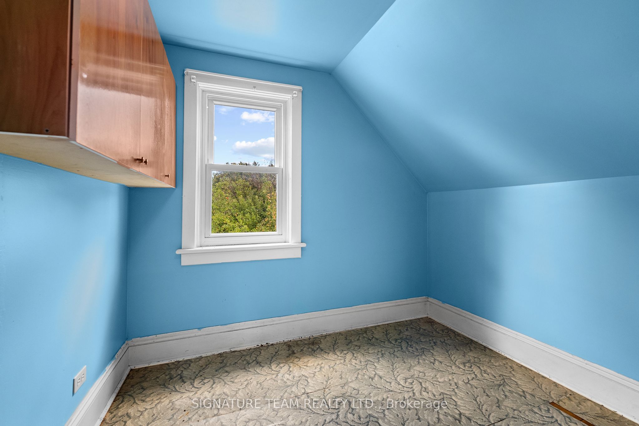 1208 Augsburg Road N Property Photo 19