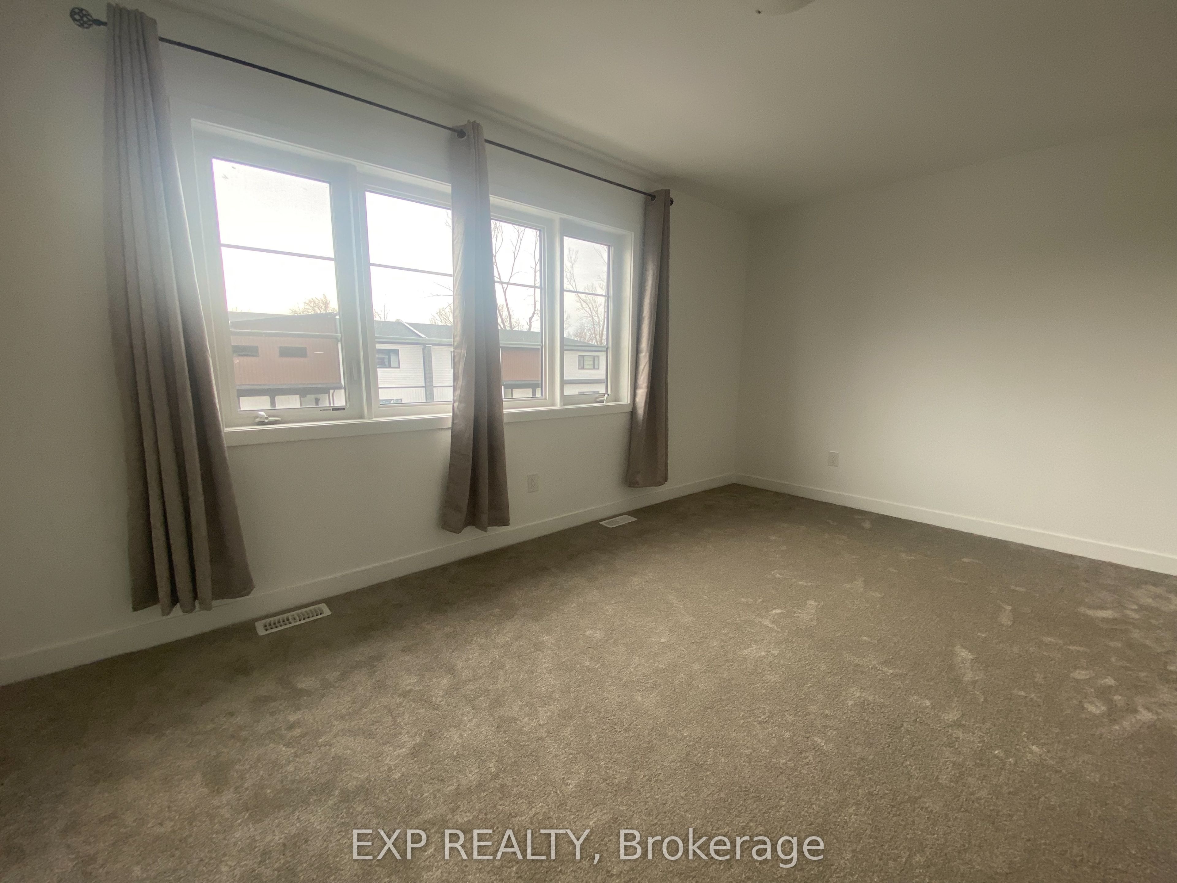 4263 Fourth Avenue 222 Property Photo 10