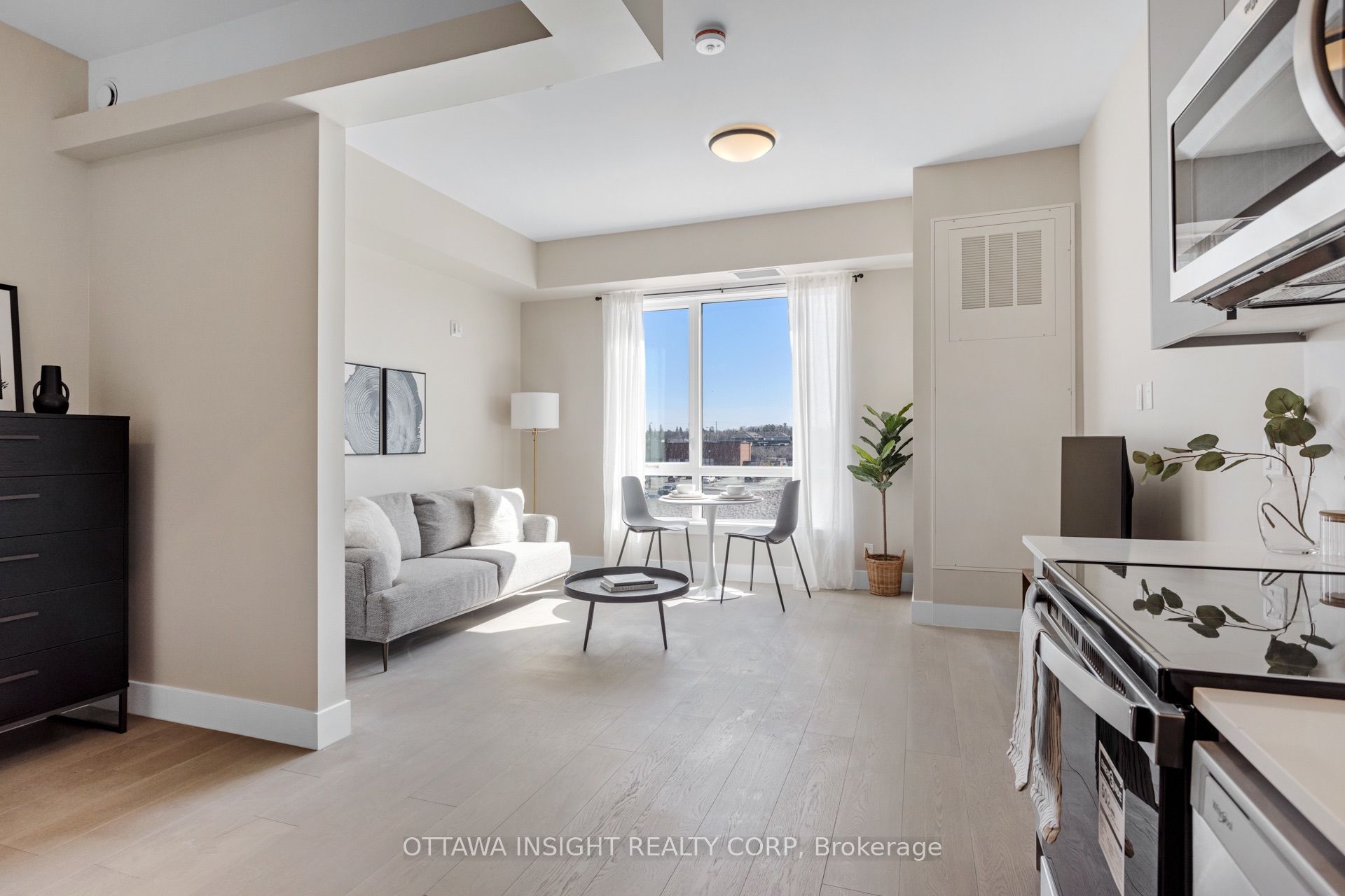 180 Kanata Avenue 1c Property Photo 2