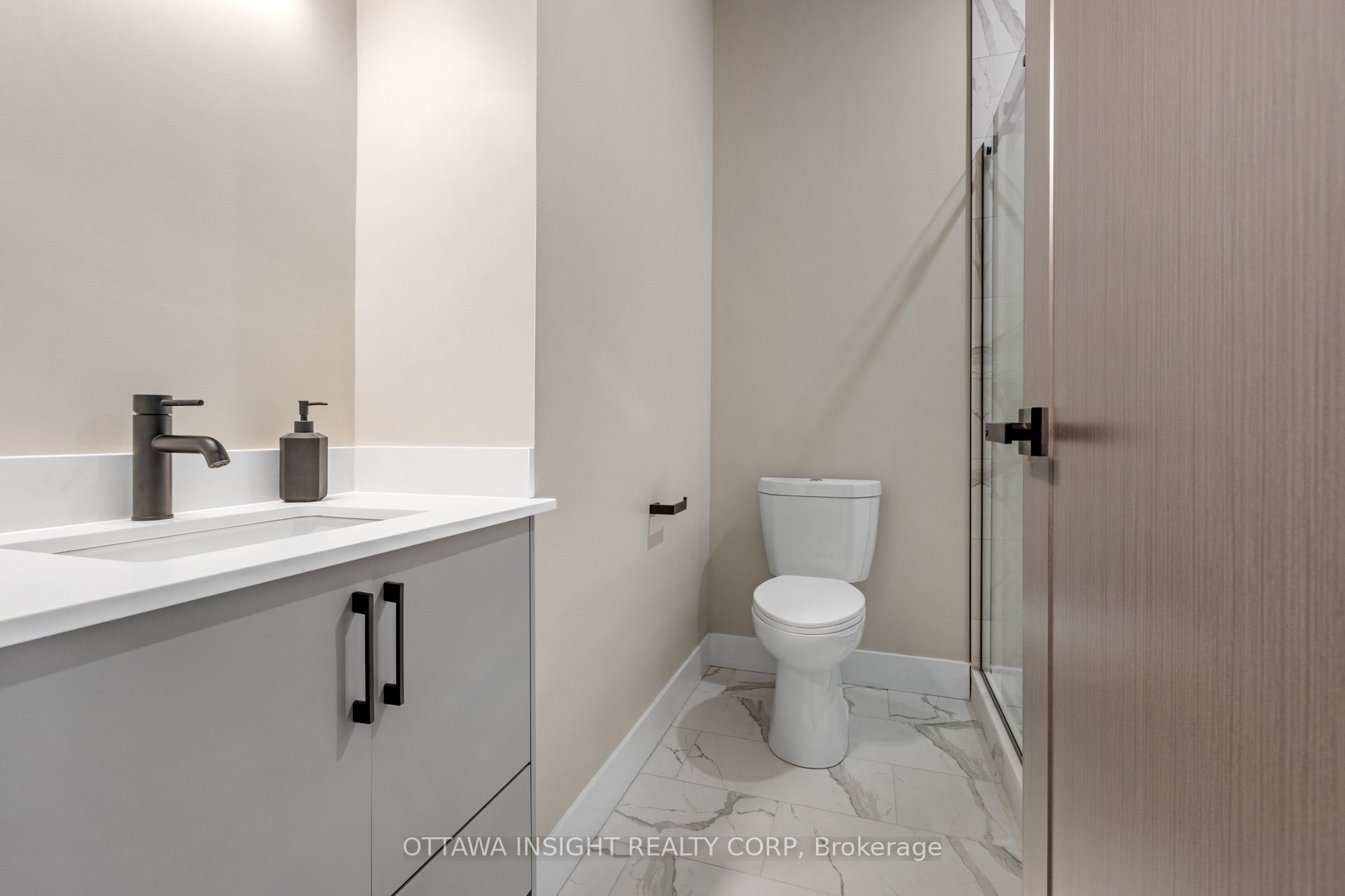 180 Kanata Avenue 1c Property Photo 8