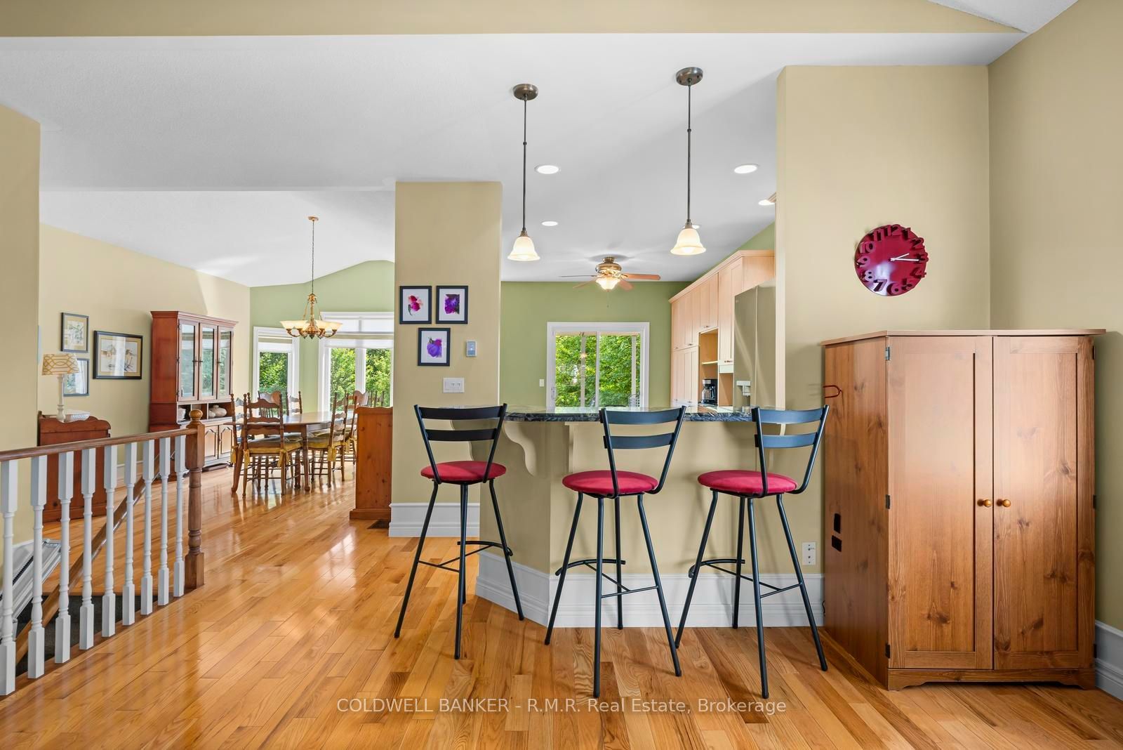 1188 Alder Road E Property Photo 11