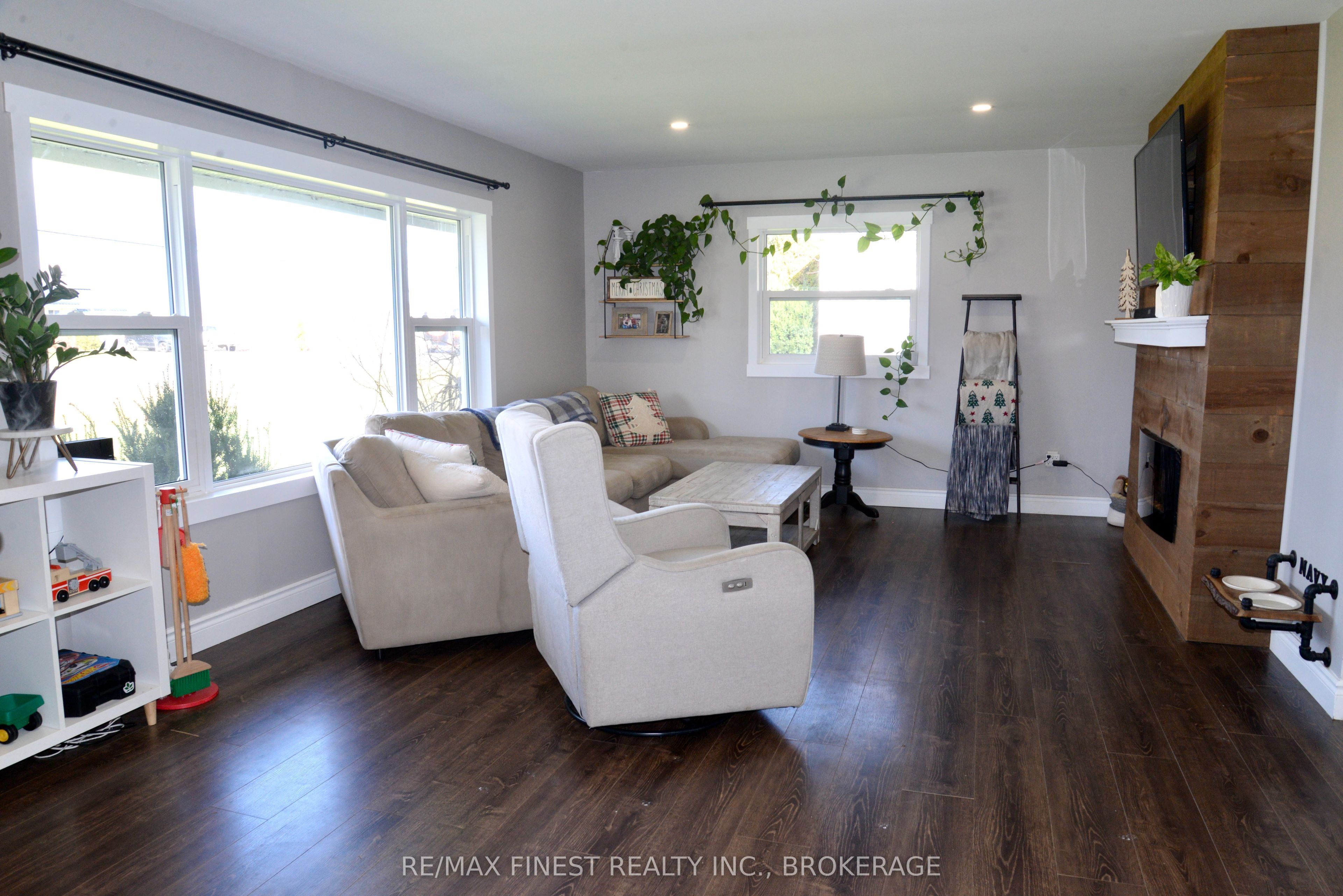 3616 Perth Road Property Photo 6