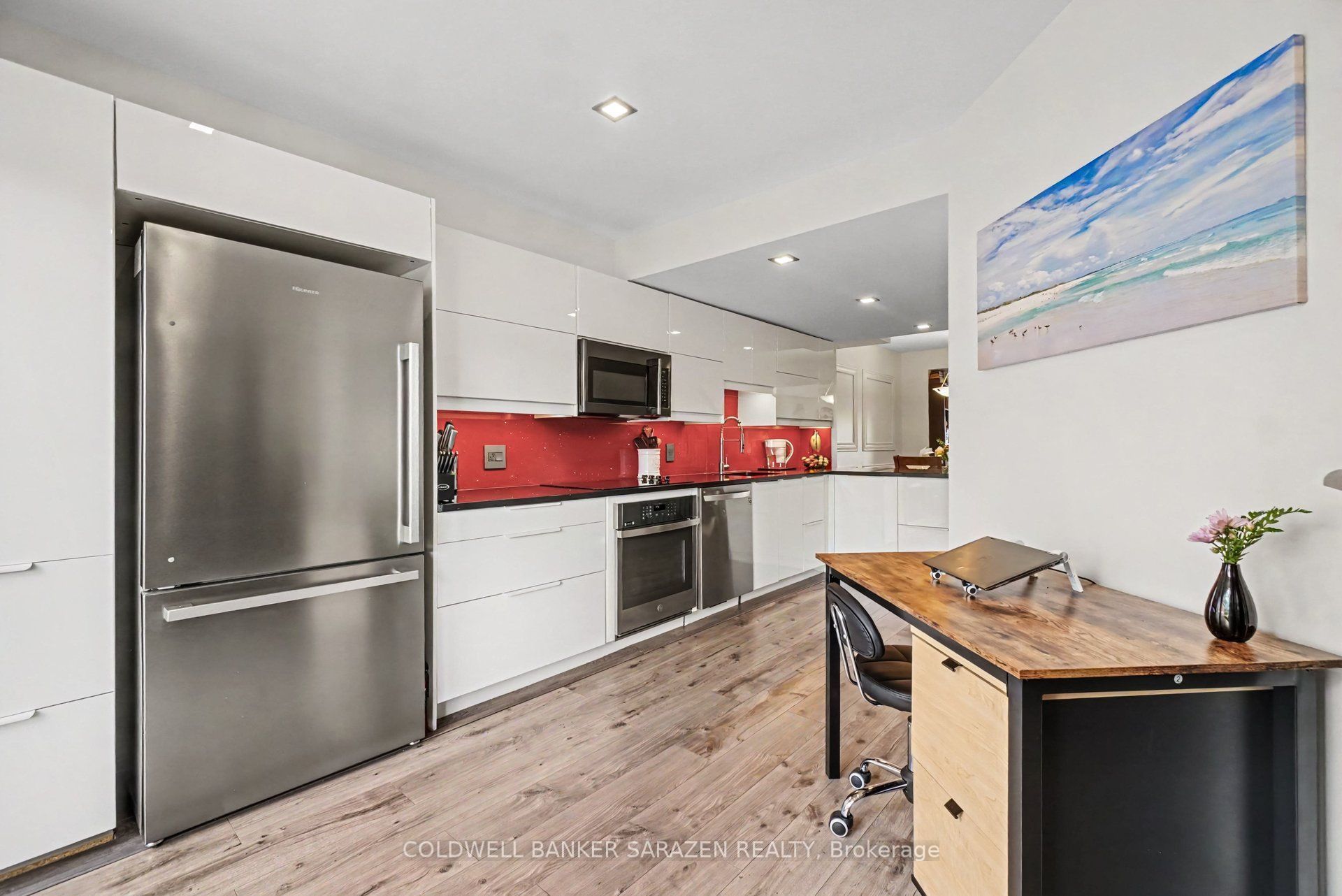 282 Cresthaven Drive 11 Property Photo 17