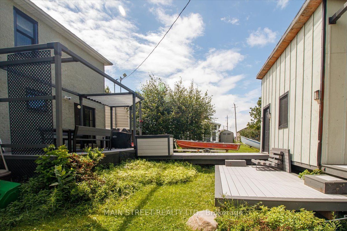 1275 Lakeshore Road Property Photo 32