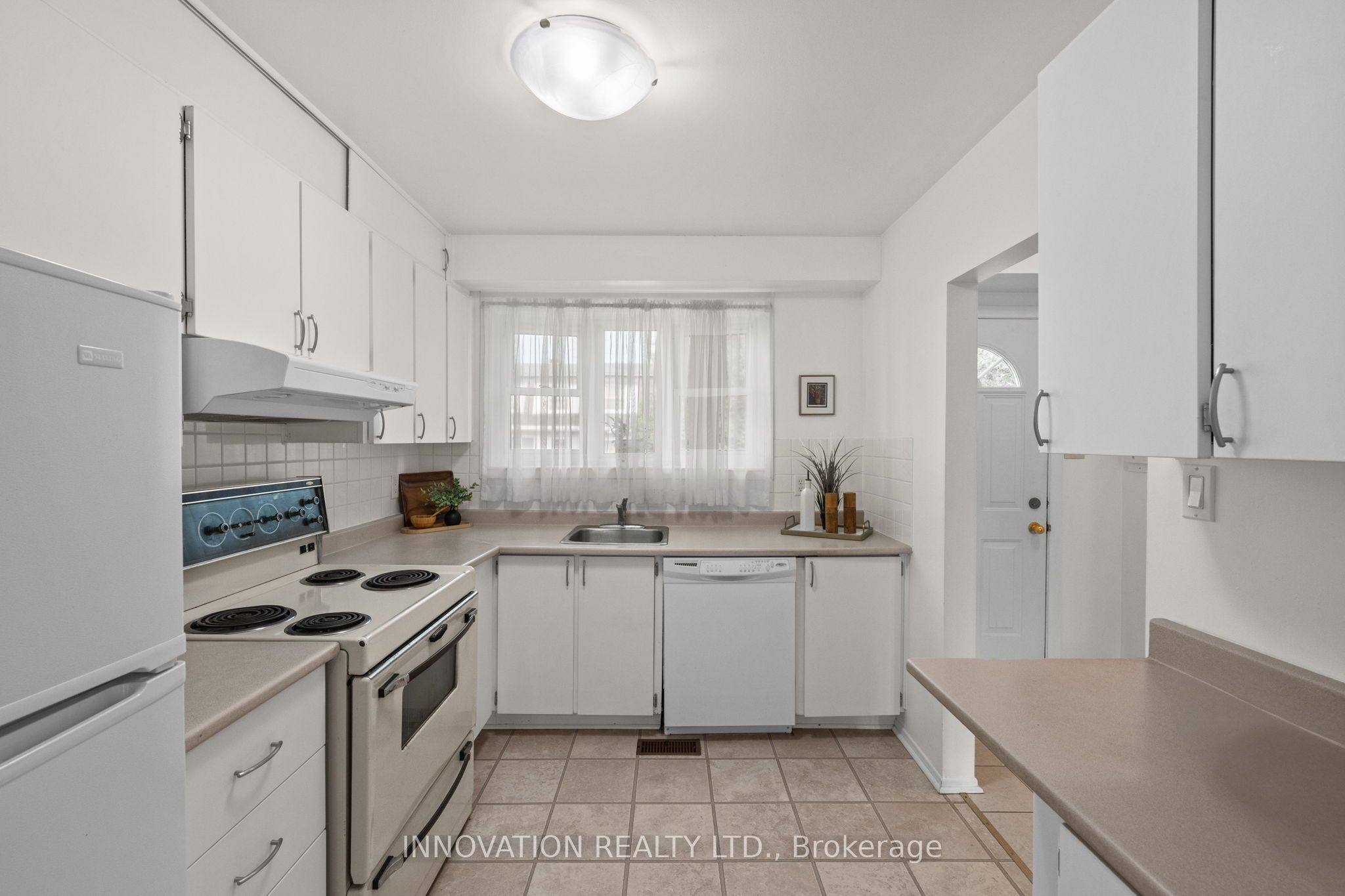 920 Dynes Road 13 Property Photo 13