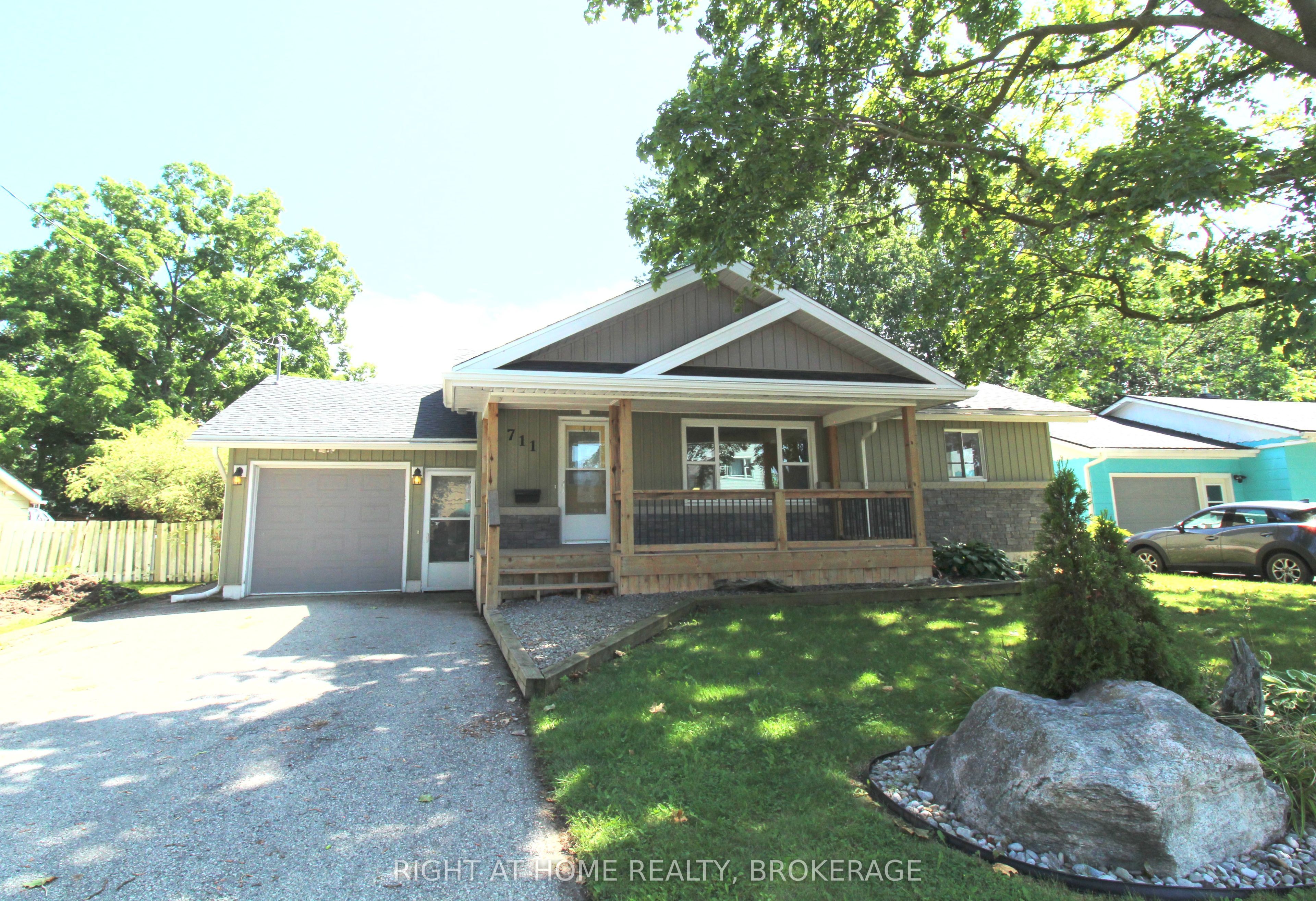 711 John Street Property Photo 1